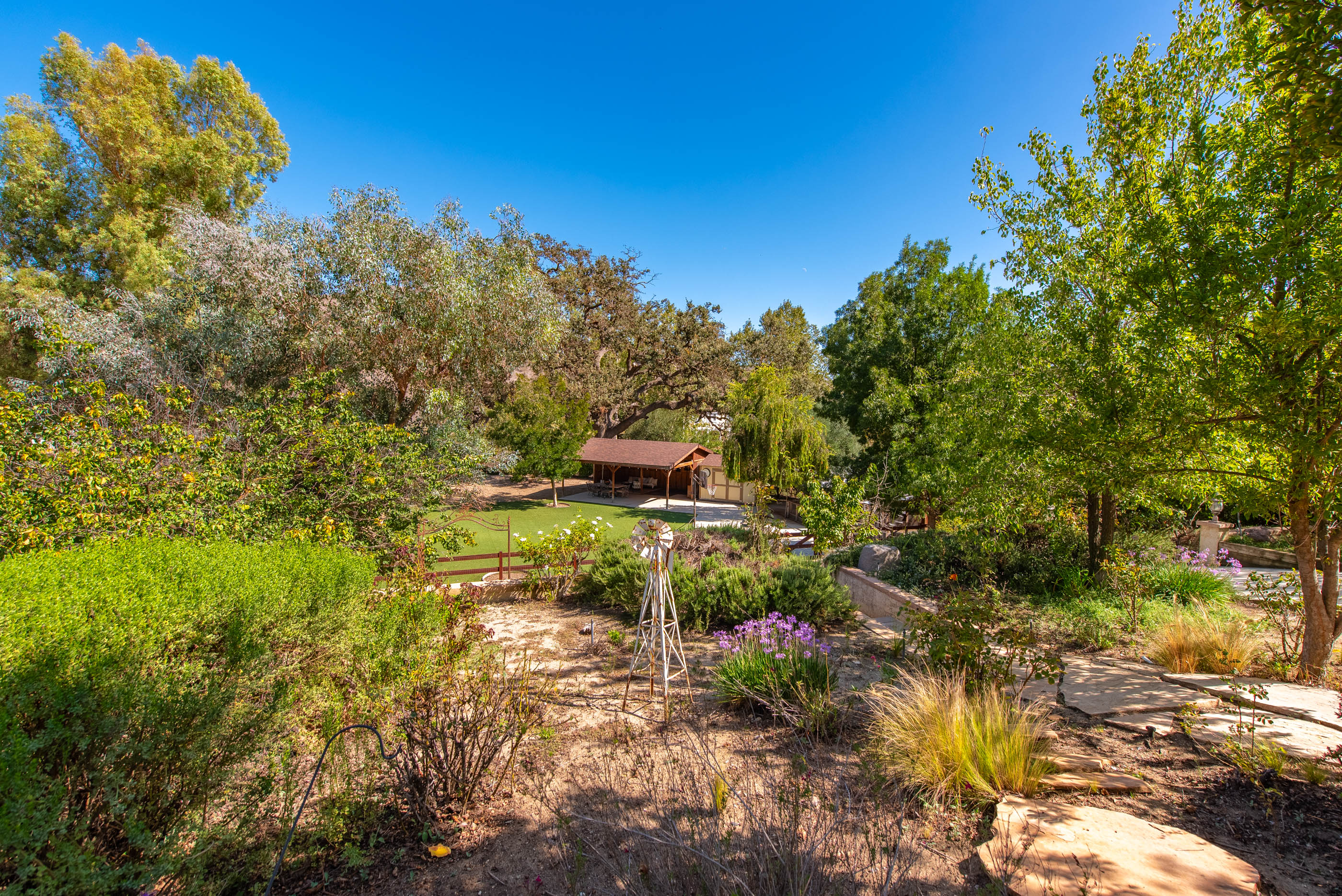  5512 Colodny Drive, Agoura Hills - 物件實景