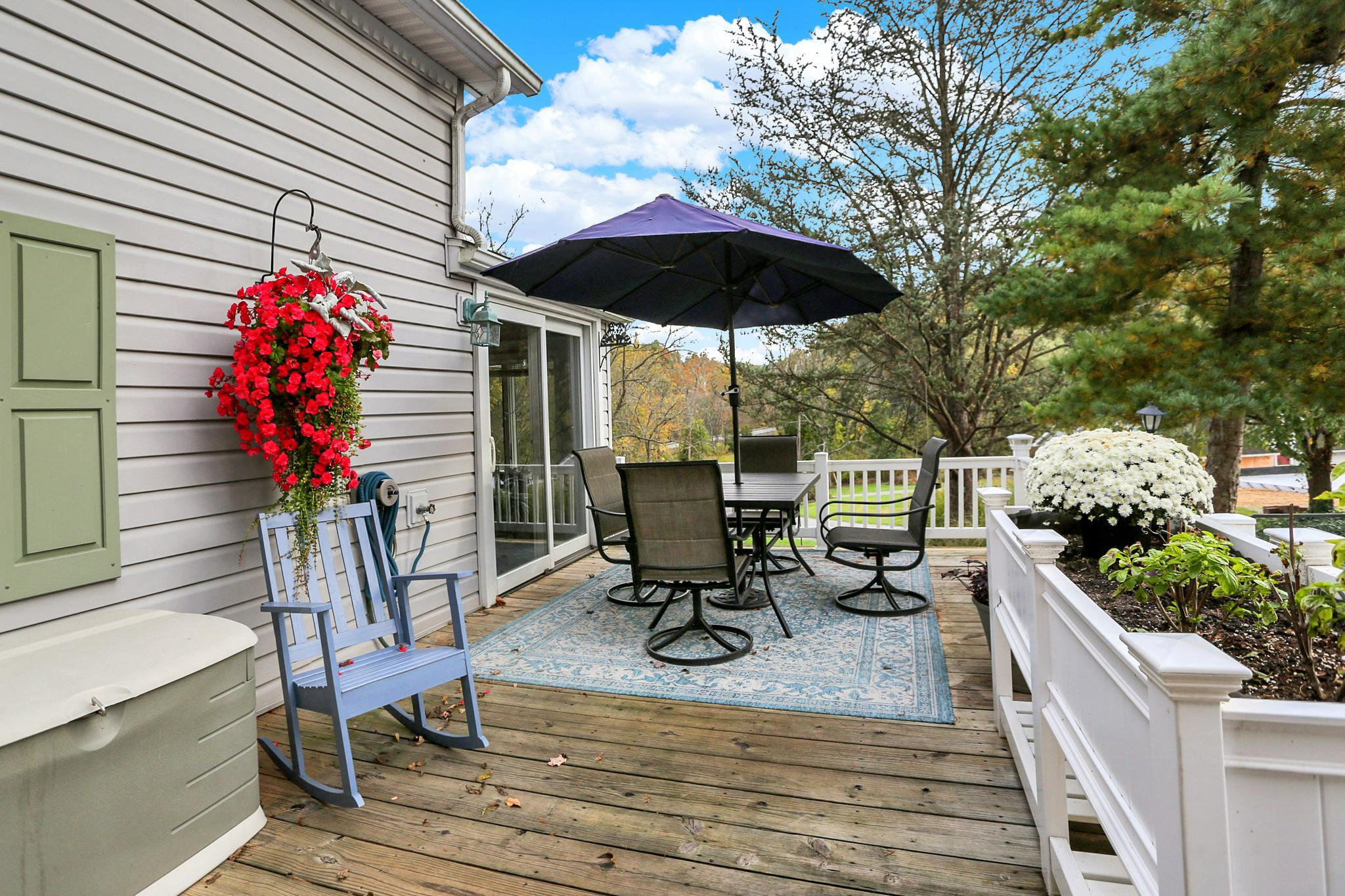 Thompsontown, Pennsylvania, 17094, United States, 4 Bedrooms Bedrooms, ,3 BathroomsBathrooms,Residential,For Sale,1981637