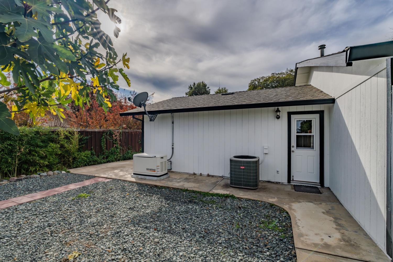 Jackson, California, 95642, United States, 3 Bedrooms Bedrooms, ,2 BathroomsBathrooms,Residential,For Sale,1992385