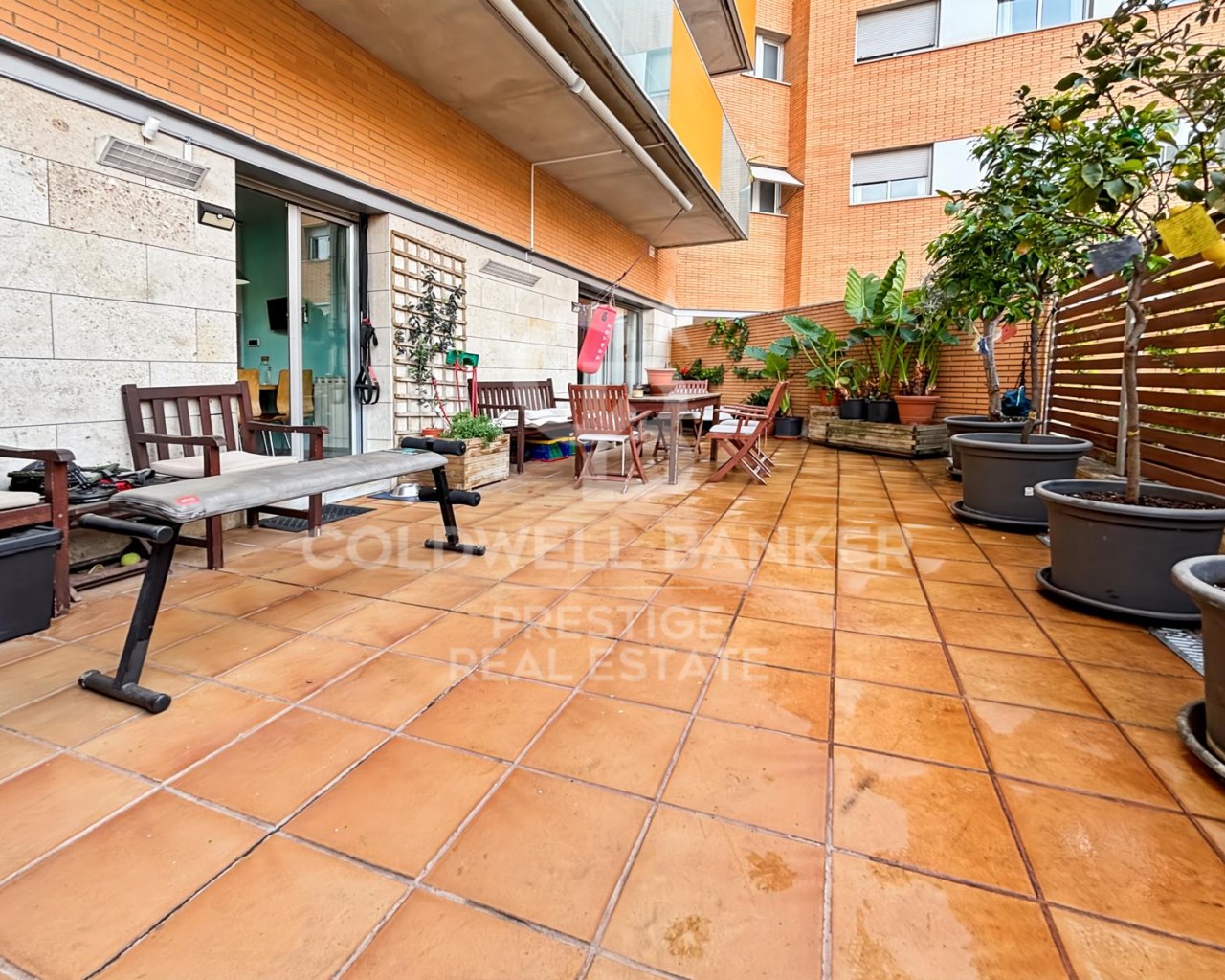Barcelona, Catalonia, ES, 4 Bedrooms Bedrooms, ,2 BathroomsBathrooms,Residential,For Sale,1759816