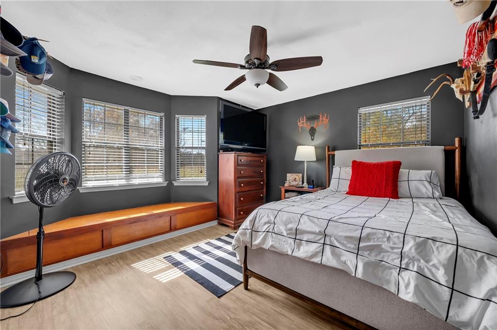 Grand Bay, Alabama, 36541, United States, 5 Bedrooms Bedrooms, ,3 BathroomsBathrooms,Residential,For Sale,2000990