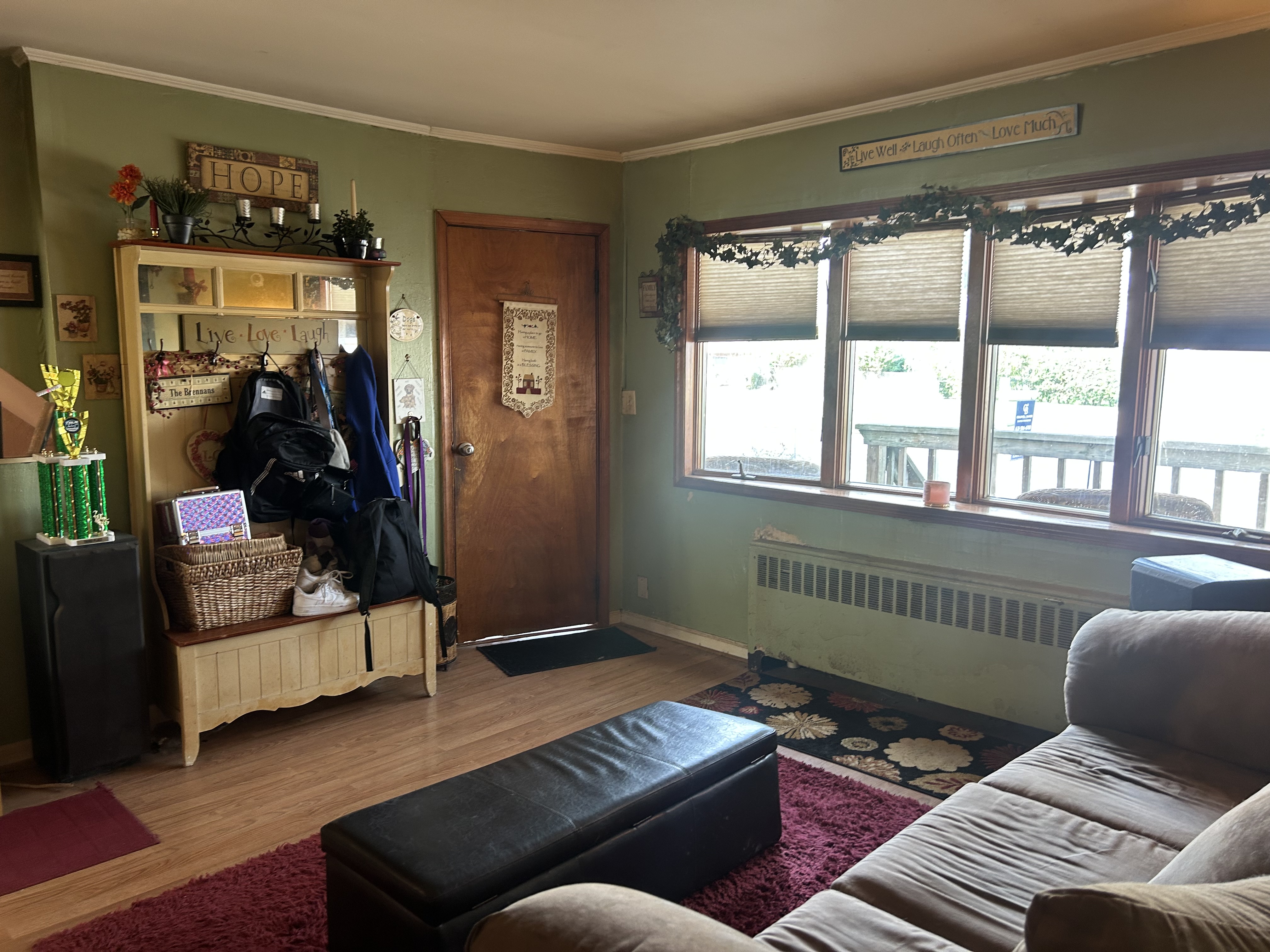 Copiague, New York, 11726, United States, 4 Bedrooms Bedrooms, ,2 BathroomsBathrooms,Residential,For Sale,1957833