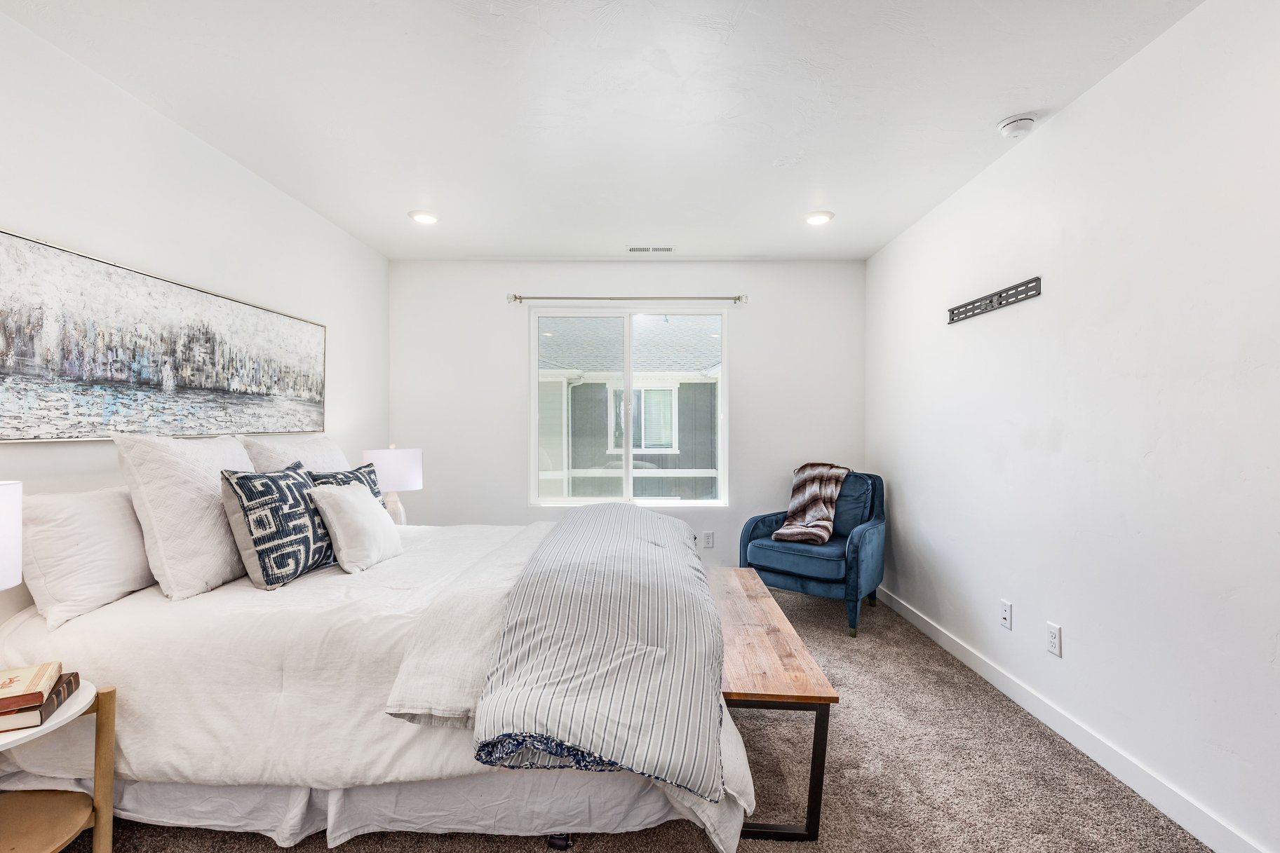  Move-In Ready  Appliances Included  Walk-In Closets in Every Bedroom - 物件實景