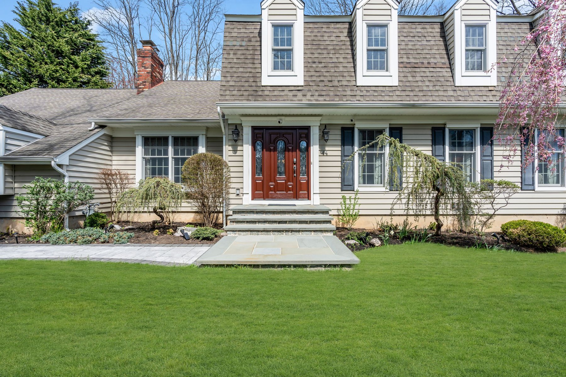  Spacious Middletown Colonial with Updates - 物件實景