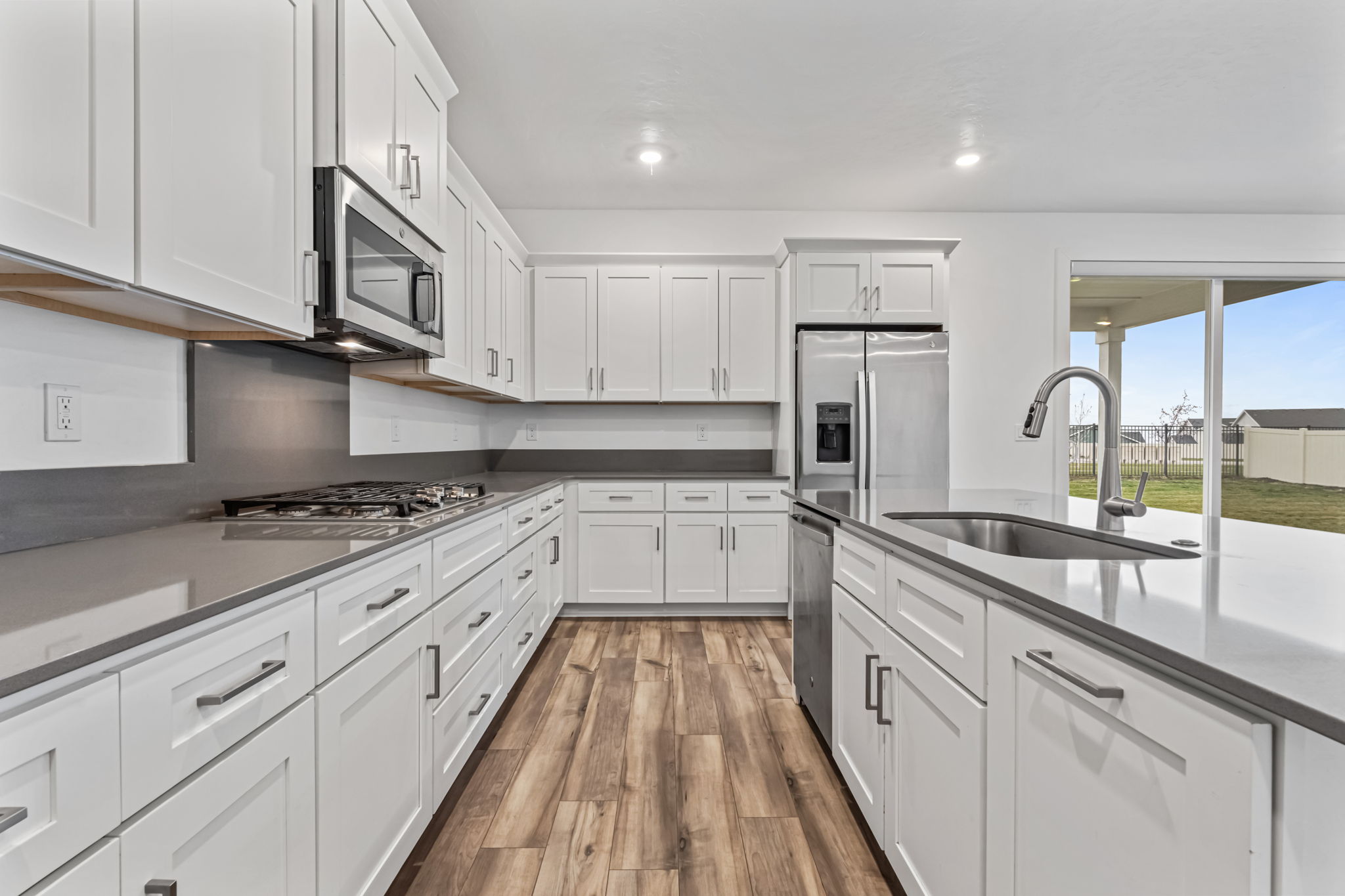 Caldwell, Idaho, 83607, United States, 4 Bedrooms Bedrooms, ,3 BathroomsBathrooms,Residential,For Sale,2005985