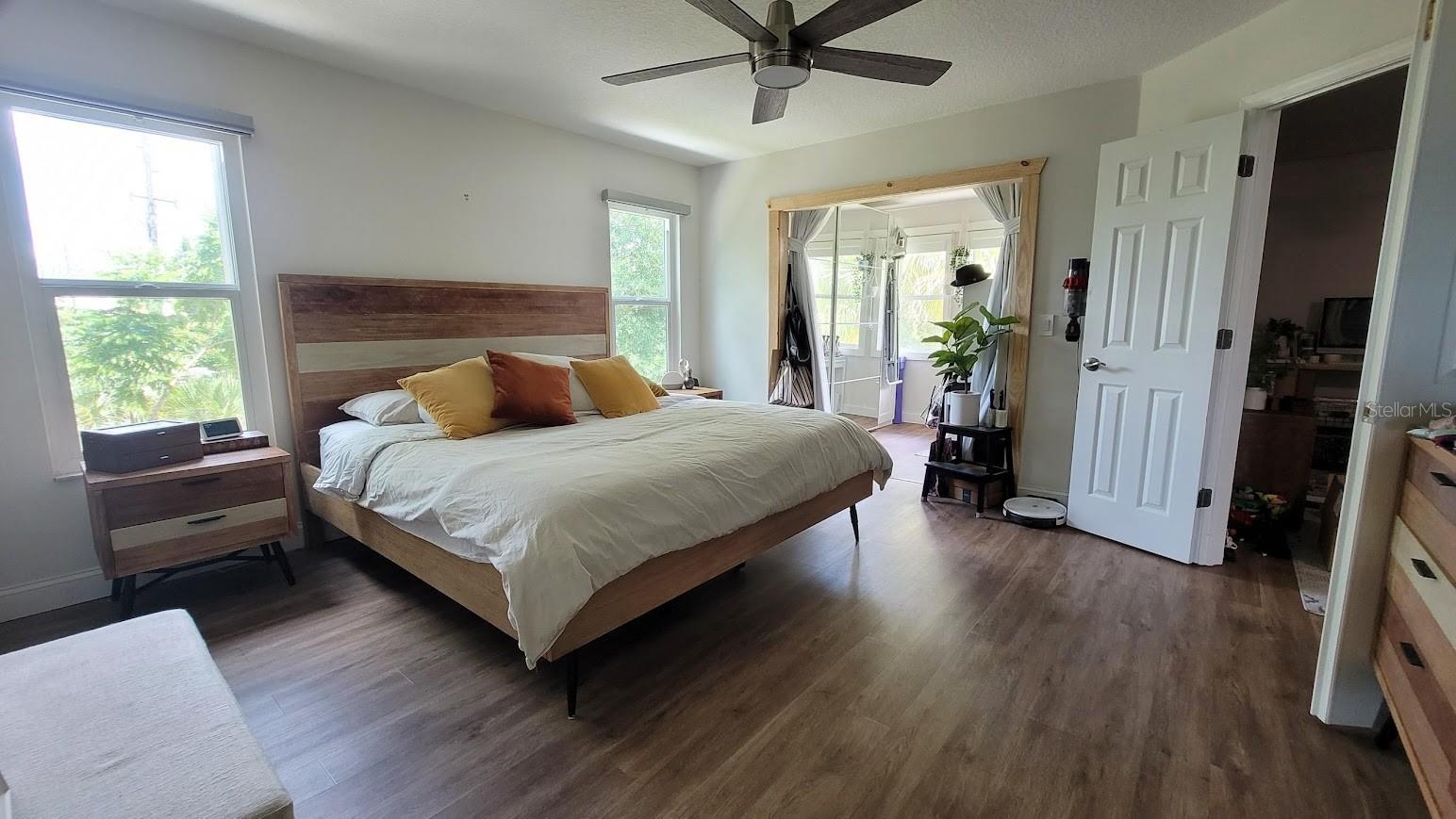 ORLANDO, Florida, 32828, United States, 3 Bedrooms Bedrooms, ,3 BathroomsBathrooms,Residential,For Sale,1942582