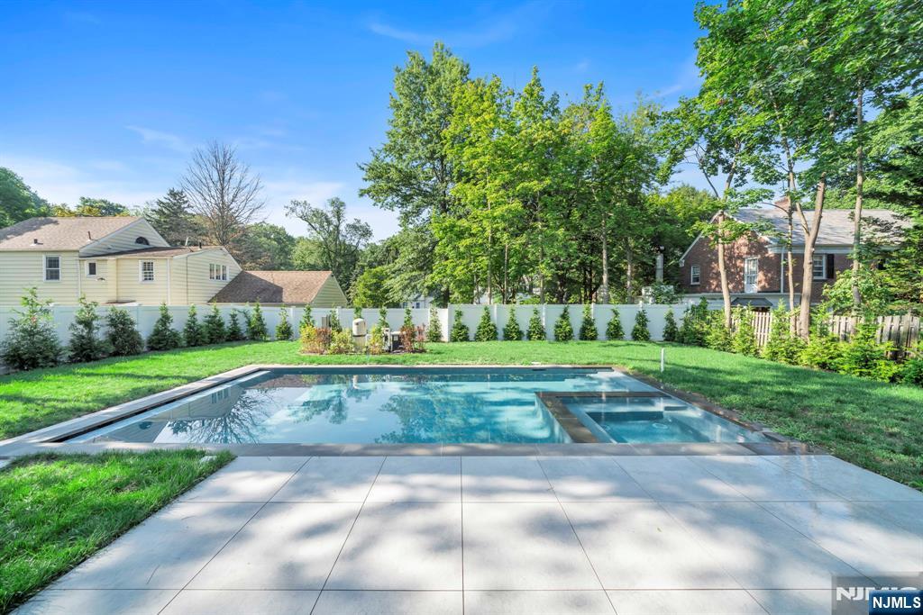 Tenafly, New Jersey, 07670, United States, 6 Bedrooms Bedrooms, ,6 BathroomsBathrooms,Residential,For Sale,1906714