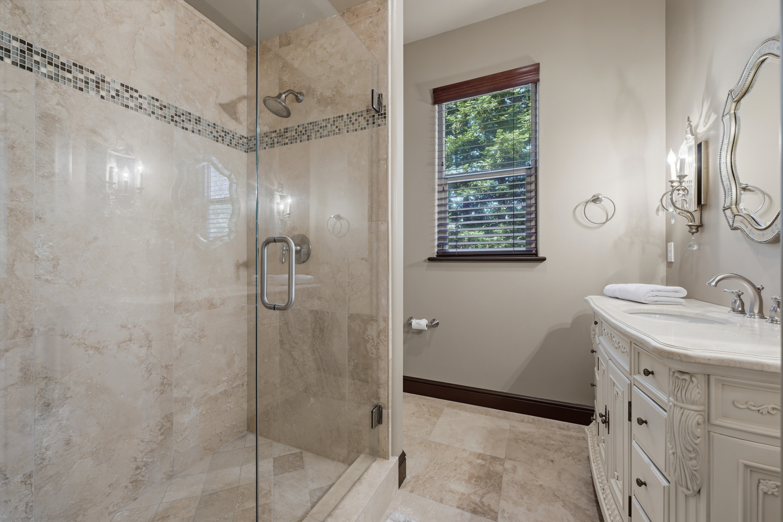  5645 Los Posas Way, Granite Bay, CA 95746 - 物件實景