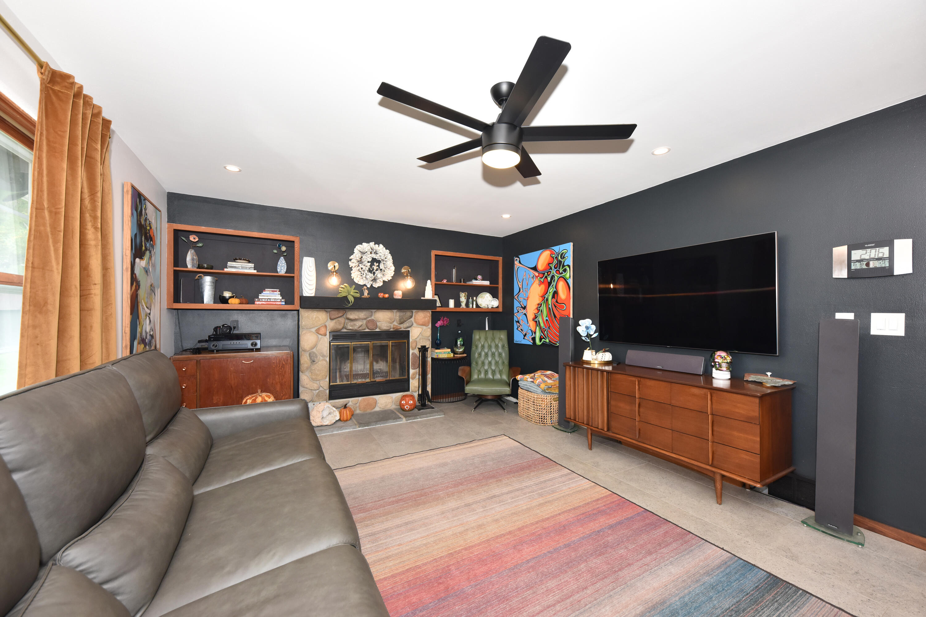 Merton, Wisconsin, 53066, United States, 4 Bedrooms Bedrooms, ,3 BathroomsBathrooms,Residential,For Sale,1987877