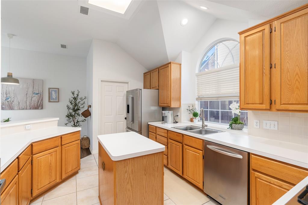 Allen, Texas, 75013, United States, 4 Bedrooms Bedrooms, ,2 BathroomsBathrooms,Residential,For Sale,2003379