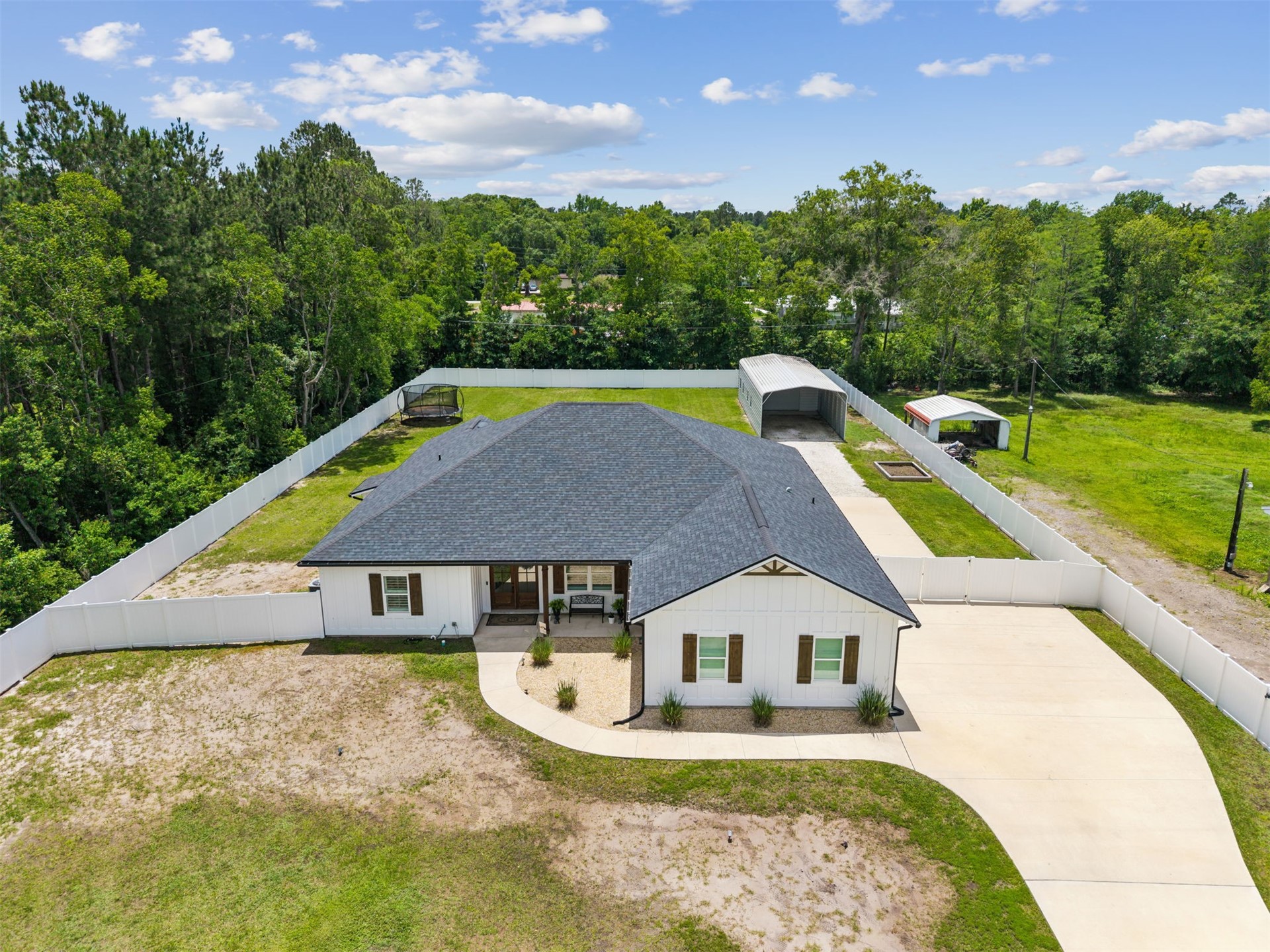 Callahan, Florida, 32011, United States, 4 Bedrooms Bedrooms, ,2 BathroomsBathrooms,Residential,For Sale,2049418