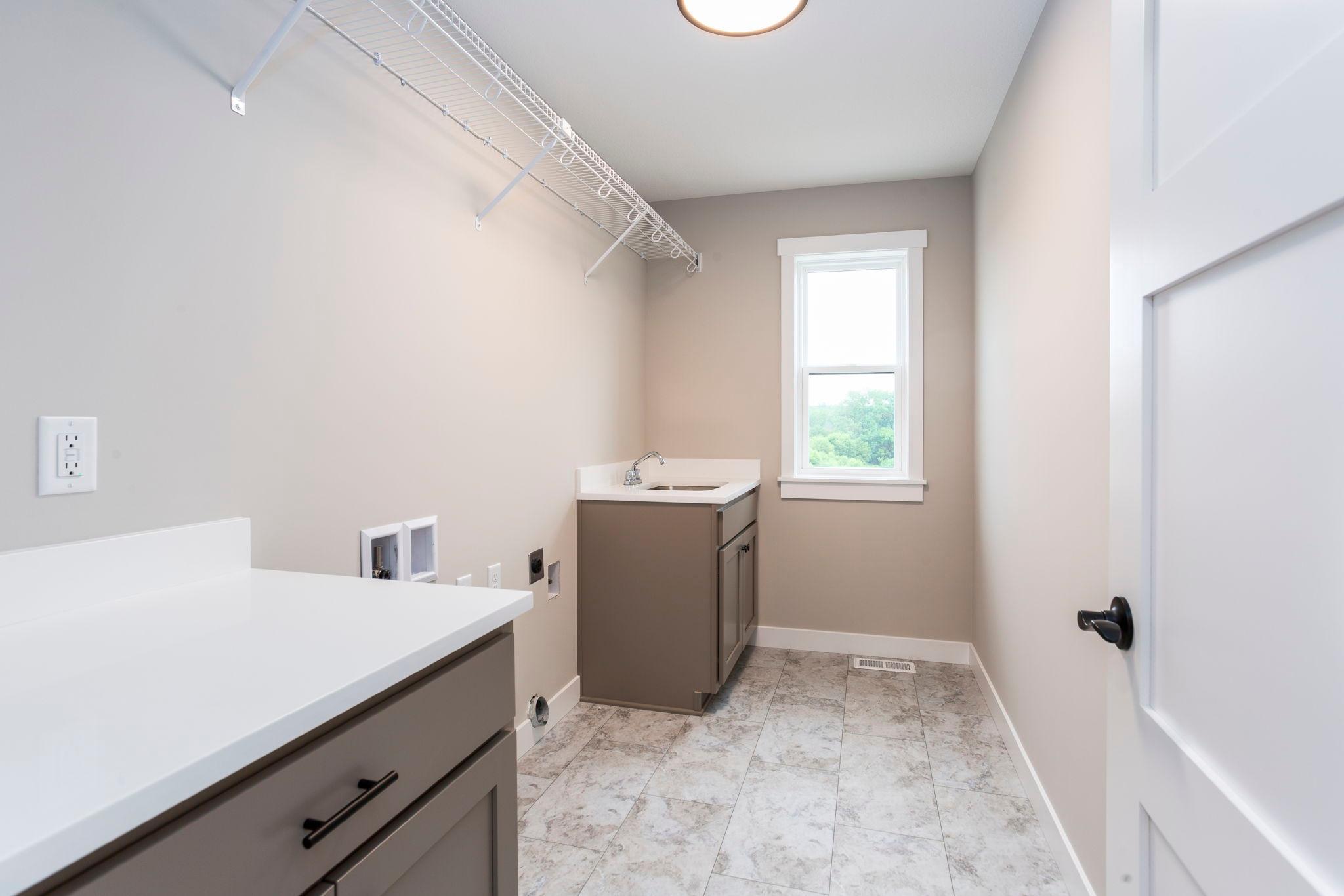 Roberts, Wisconsin, 54023, United States, 4 Bedrooms Bedrooms, ,3 BathroomsBathrooms,Residential,For Sale,1877013