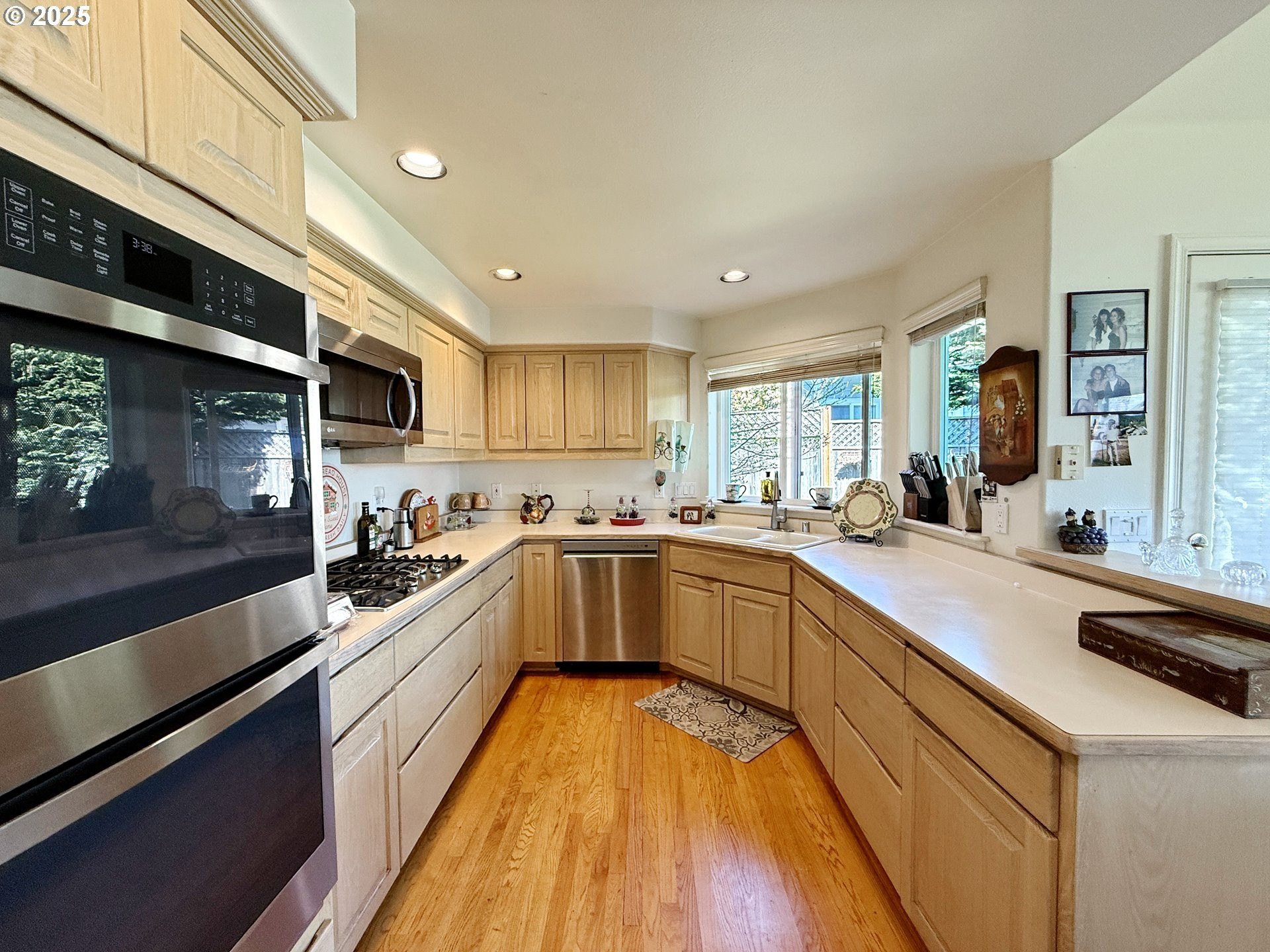 Brookings, Oregon, 97415, United States, 3 Bedrooms Bedrooms, ,2 BathroomsBathrooms,Residential,For Sale,1975340