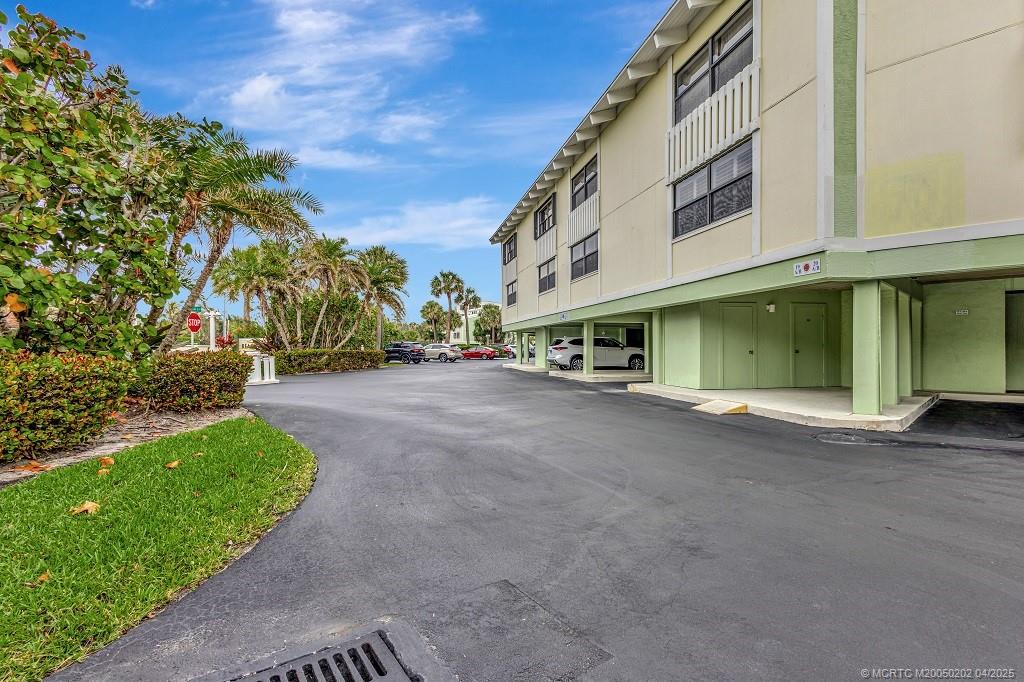 Stuart, Florida, 34996, United States, 2 Bedrooms Bedrooms, ,2 BathroomsBathrooms,Residential,For Sale,1778474