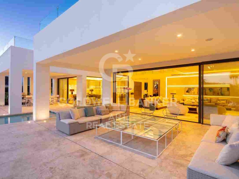 Marbella, Andalusia, ES, 6 Bedrooms Bedrooms, ,6 BathroomsBathrooms,Residential,For Sale,1818640