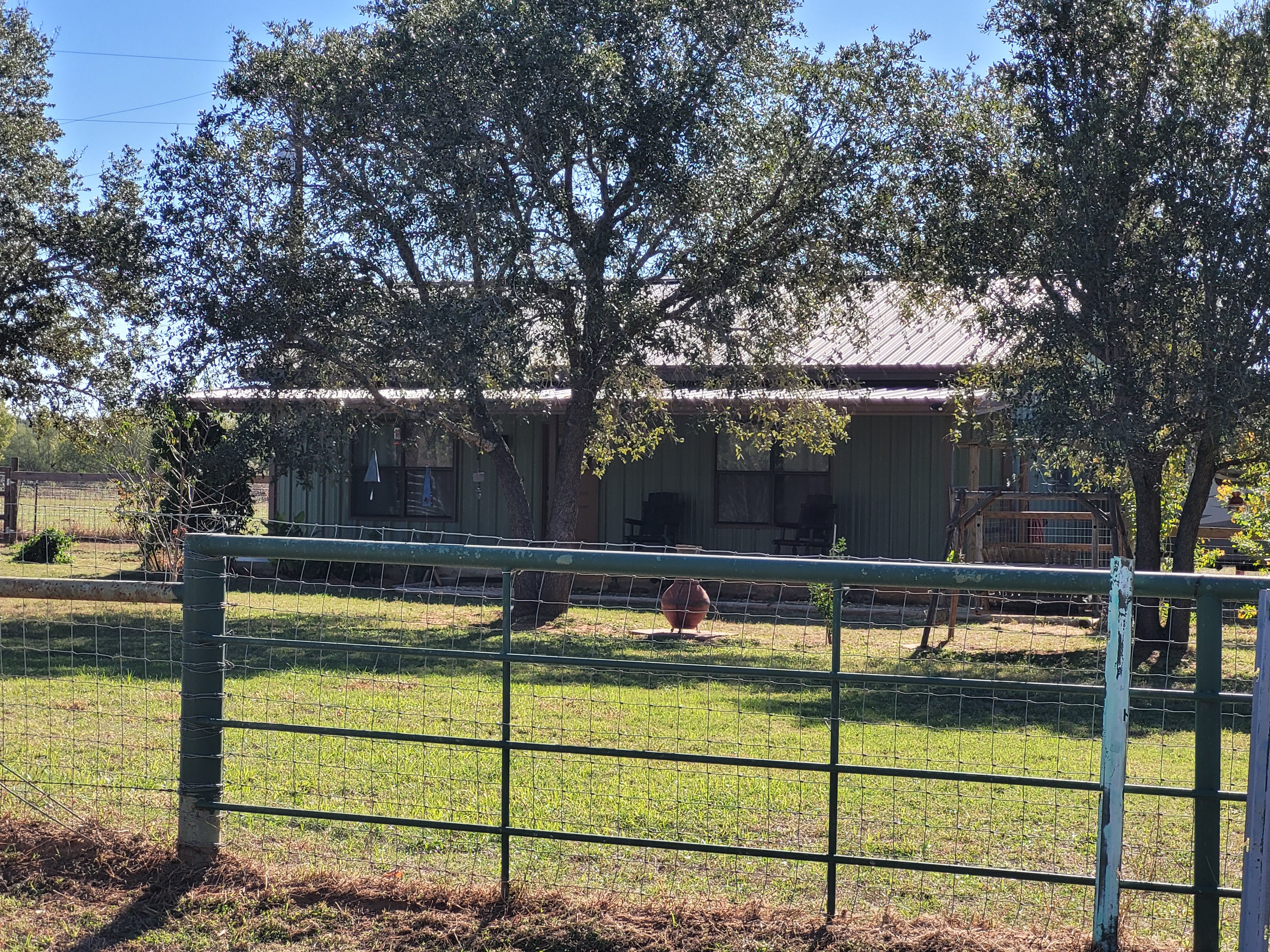 Stockdale, Texas, 78160, United States, 2 Bedrooms Bedrooms, ,1 BathroomBathrooms,Residential,For Sale,1990208