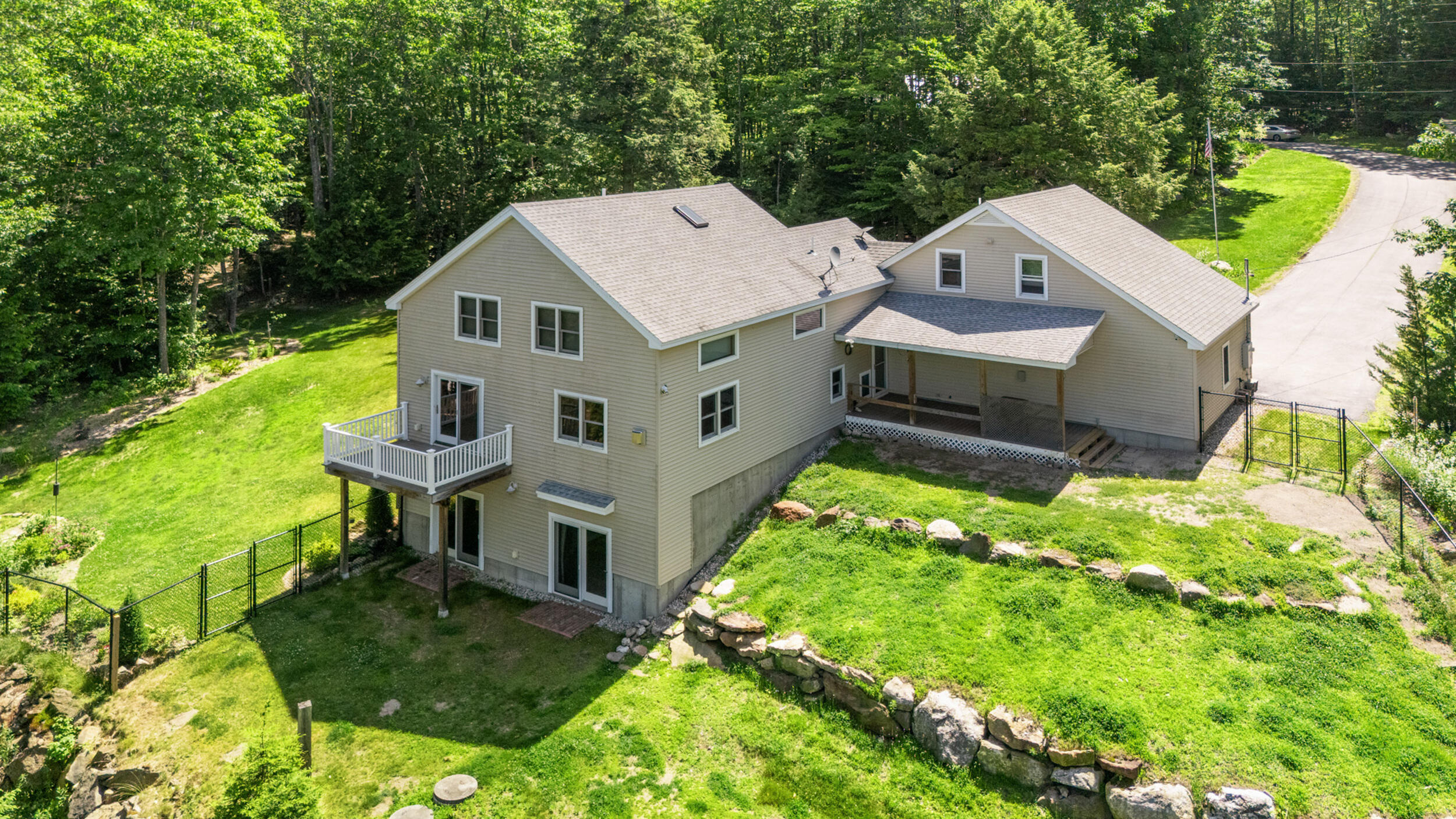 Windham, Maine, 04062, United States, 3 Bedrooms Bedrooms, ,4 BathroomsBathrooms,Residential,For Sale,1937682