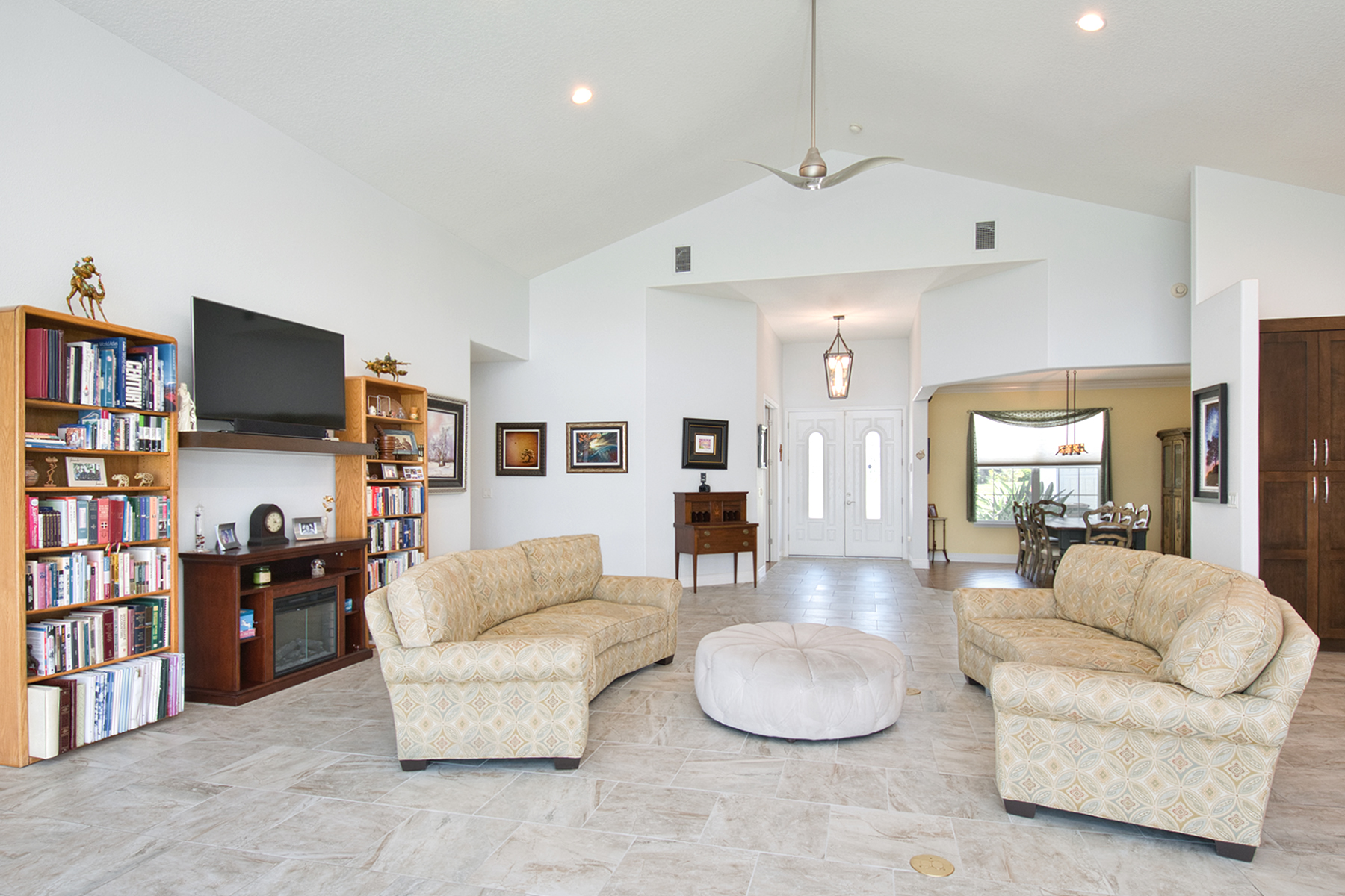 Clermont, Florida, 34711, United States, 3 Bedrooms Bedrooms, ,3 BathroomsBathrooms,Residential,For Sale,1973850