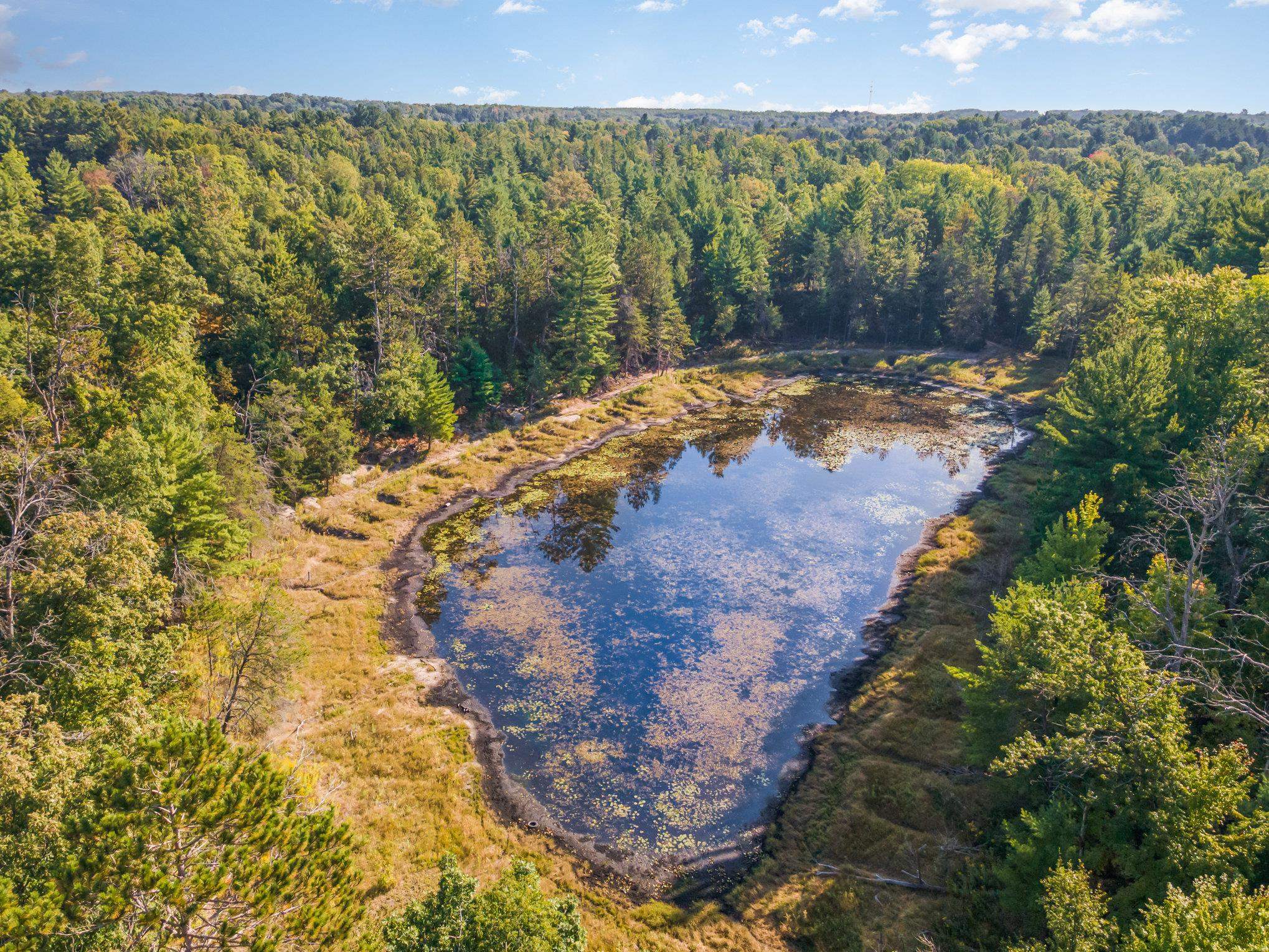 Harrison, Michigan, 48625, United States, 3 Bedrooms Bedrooms, ,3 BathroomsBathrooms,Residential,For Sale,2007492