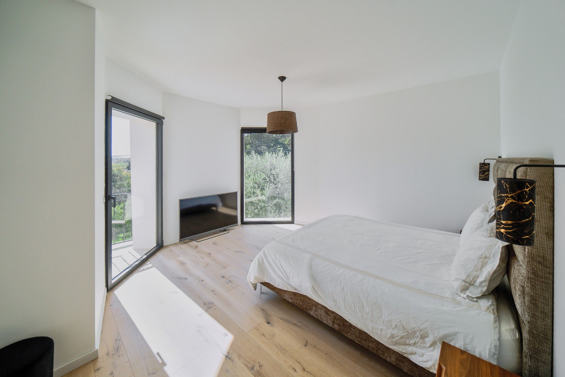  Renovated villa with swimming pool and large garage near Valbonne - 物件實景