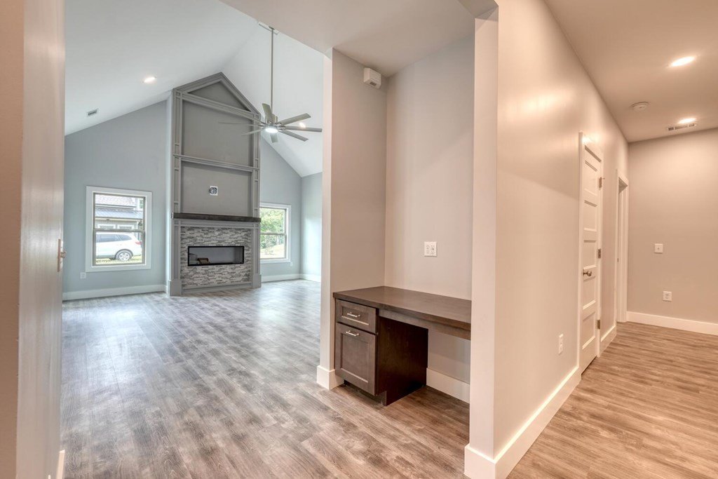 Hiawassee, Georgia, 30546, United States, 3 Bedrooms Bedrooms, ,3 BathroomsBathrooms,Residential,For Sale,1982647