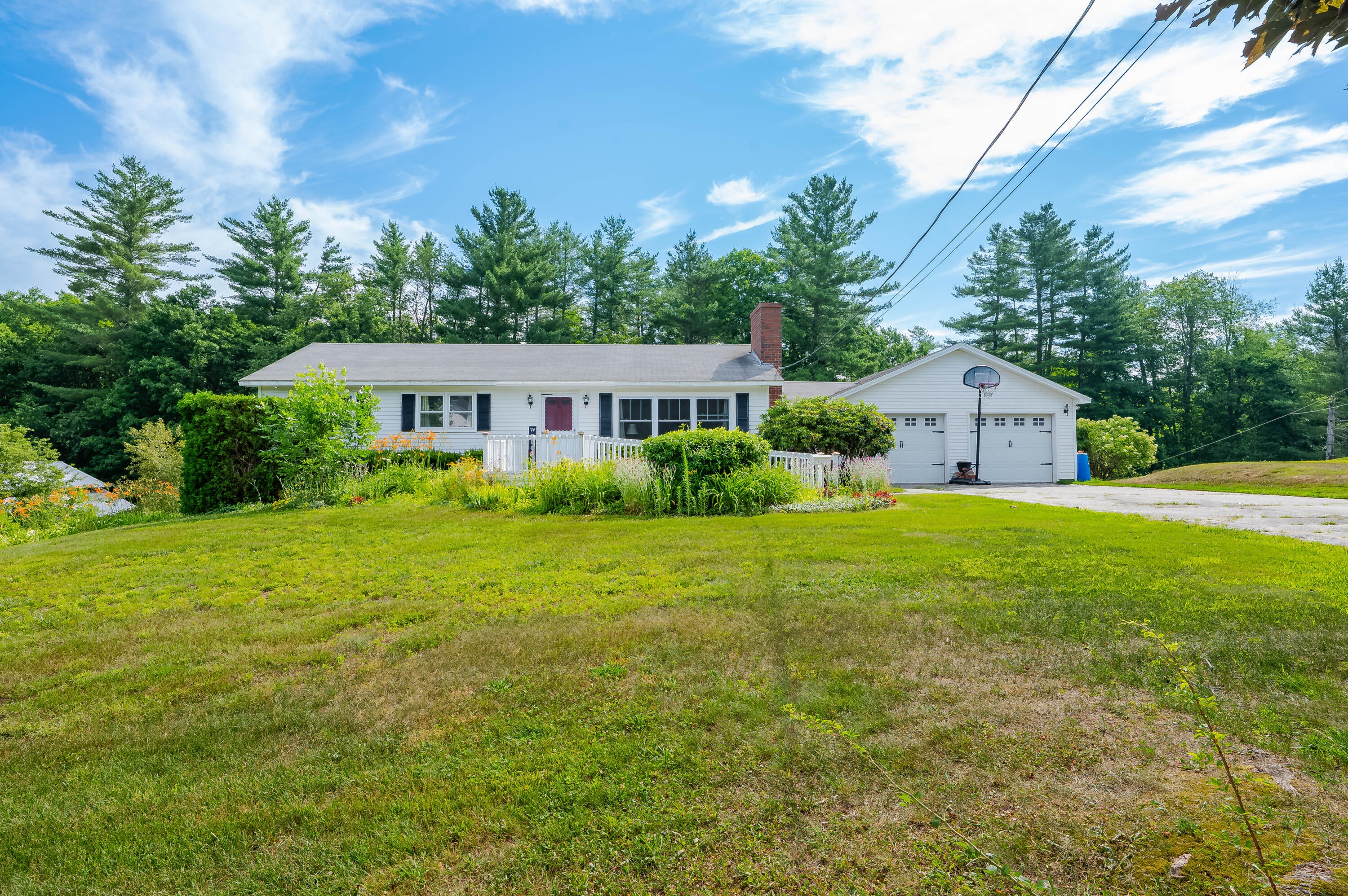 Eliot, Maine, 03903, United States, 2 Bedrooms Bedrooms, ,1 BathroomBathrooms,Residential,For Sale,1887837