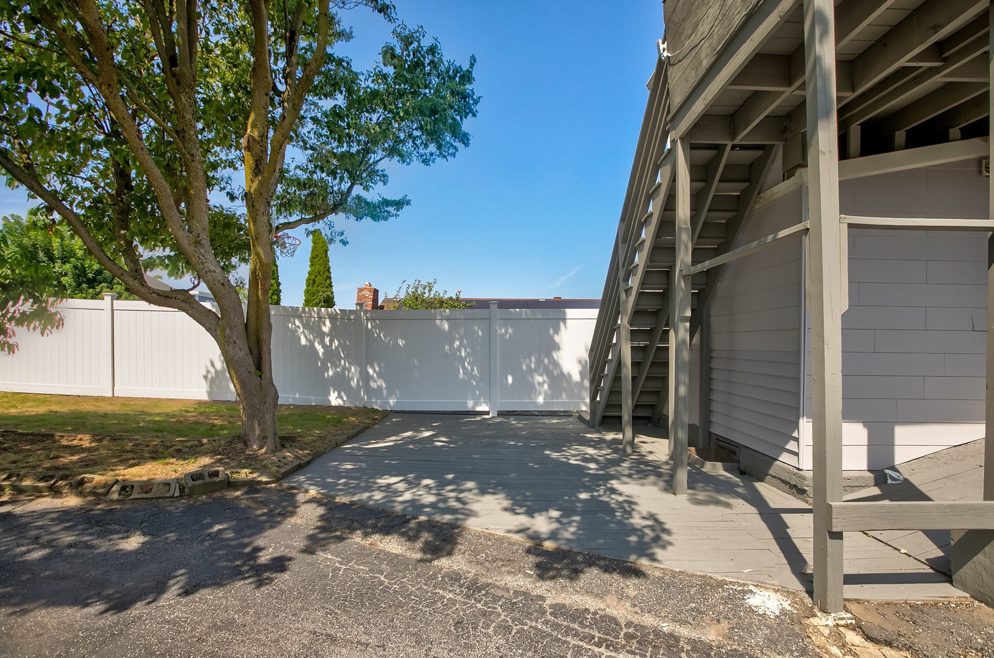Revere, Massachusetts, 02151, United States, 5 Bedrooms Bedrooms, ,2 BathroomsBathrooms,Residential,For Sale,1914063