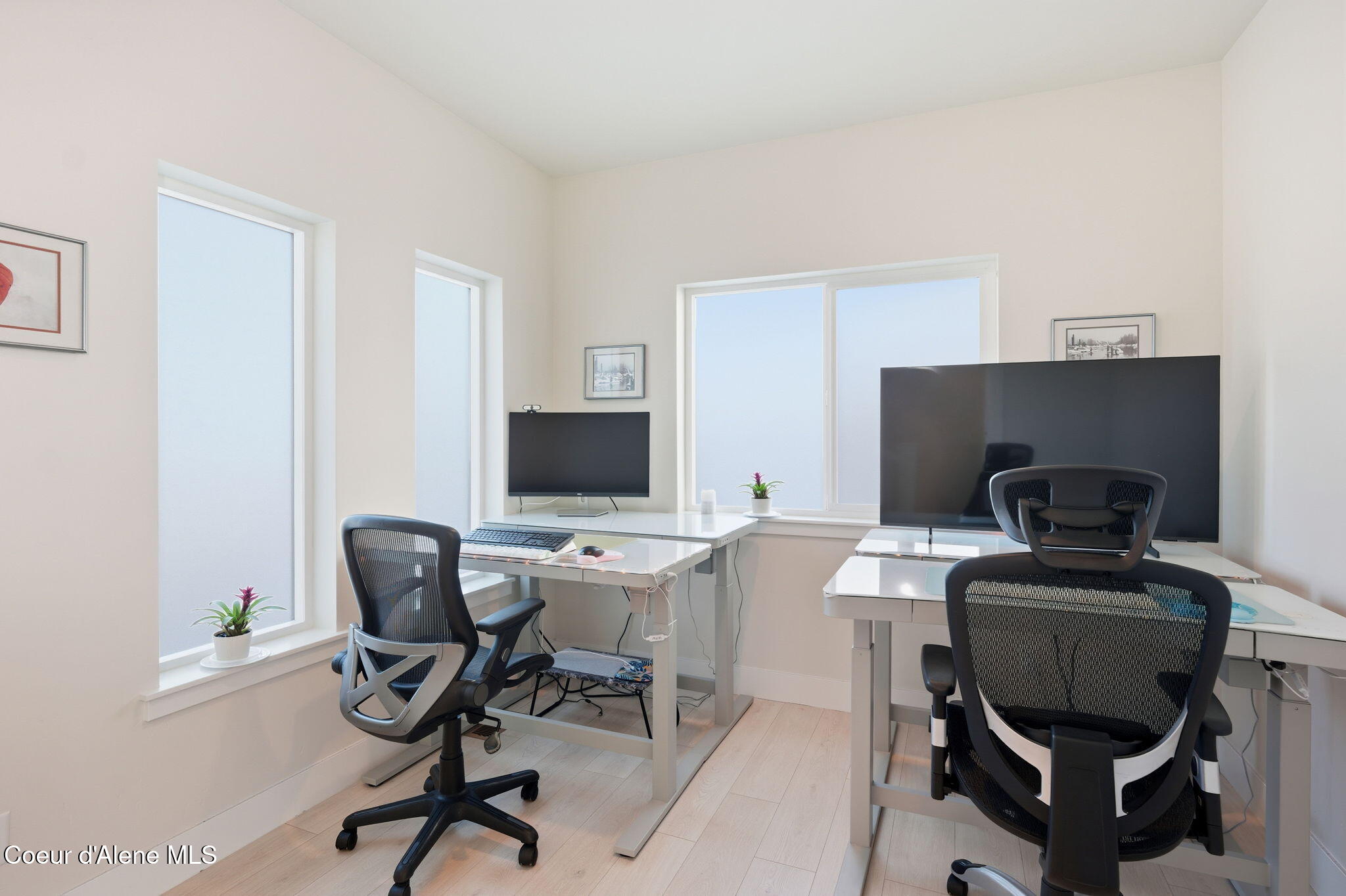 Hayden, Idaho, 83835, United States, 3 Bedrooms Bedrooms, ,3 BathroomsBathrooms,Residential,For Sale,1980507