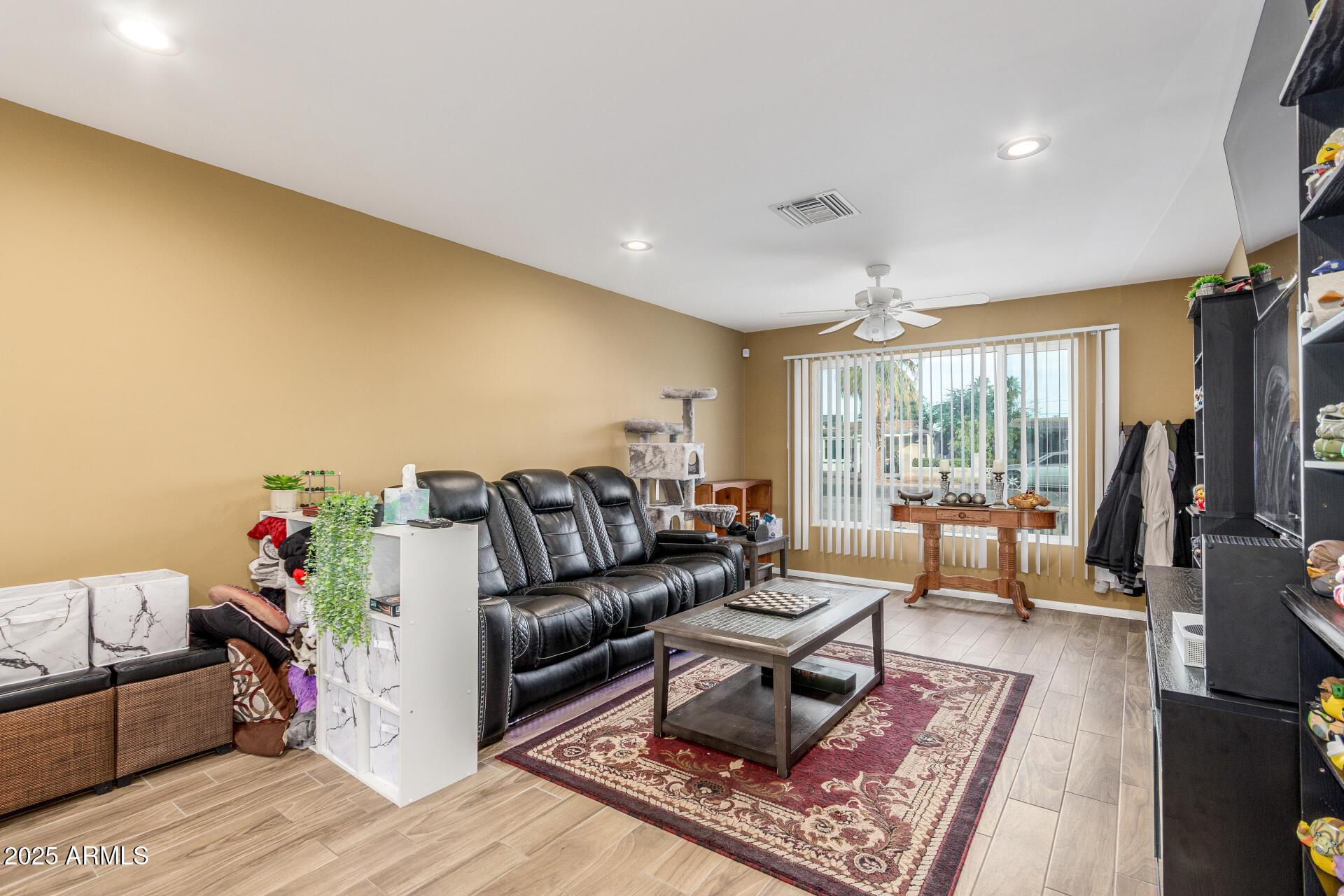 Phoenix, Arizona, 85008, United States, 4 Bedrooms Bedrooms, ,2 BathroomsBathrooms,Residential,For Sale,1999227