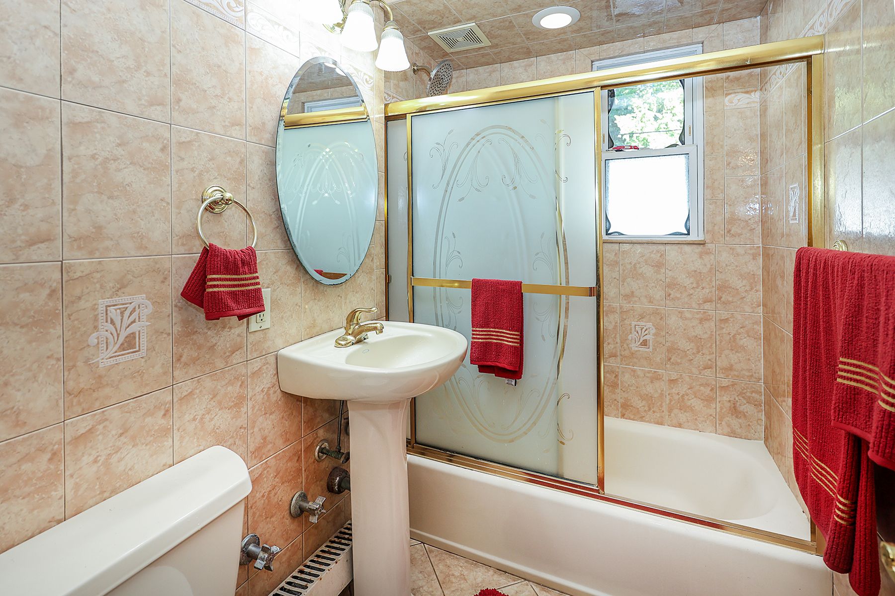  251-37 71st Road, Glen Oaks, NY, 11426 - 物件實景