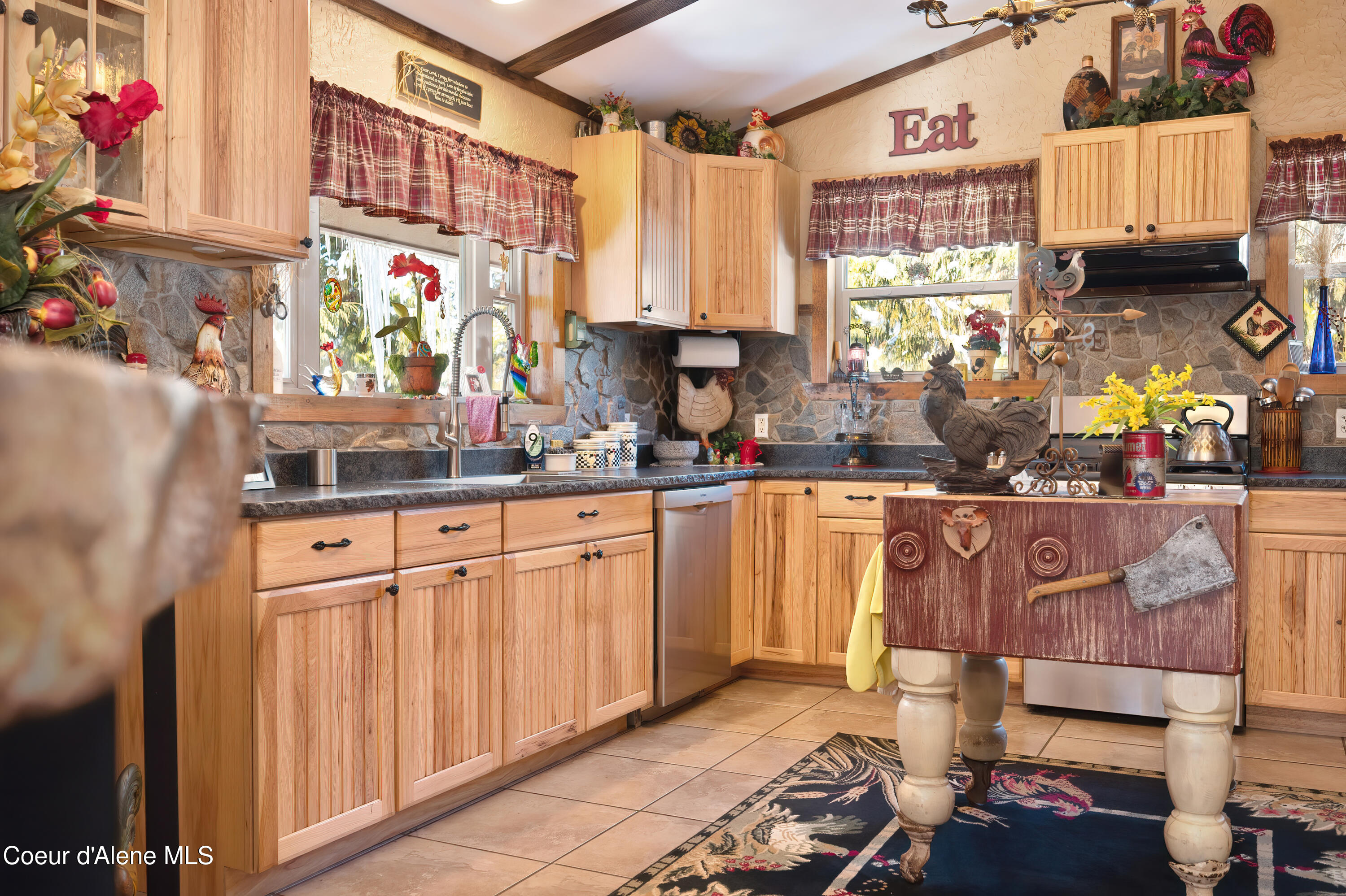 St. Maries, Idaho, 83861, United States, 3 Bedrooms Bedrooms, ,3 BathroomsBathrooms,Residential,For Sale,2011684