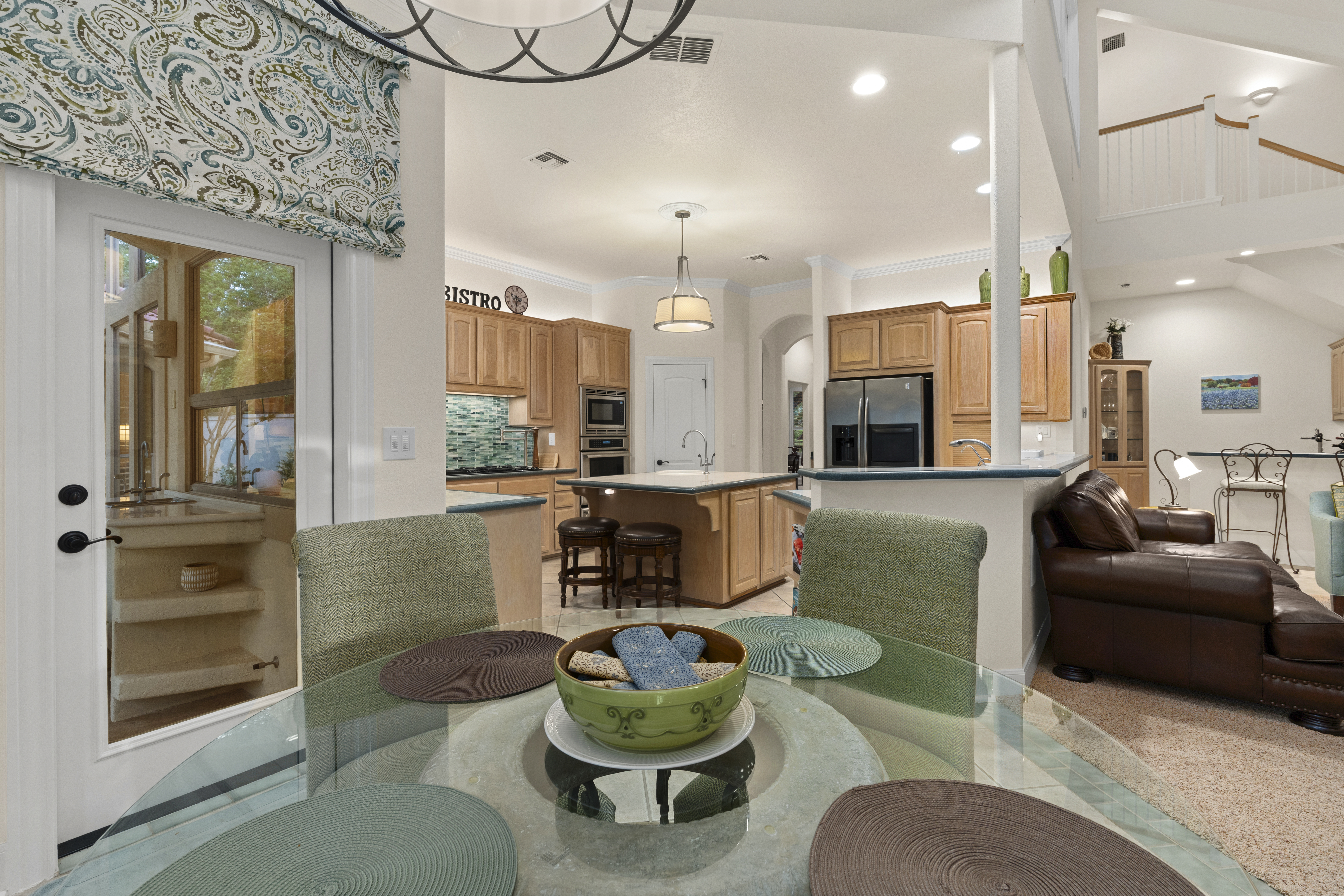  Grand Dominion Estate Showcasing Luxury, Privacy & Architectural Excellence - 物件實景