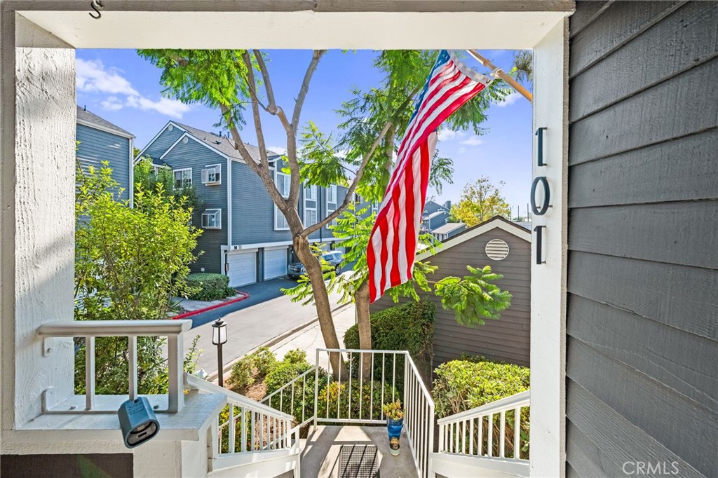 Costa Mesa, California, 92626, United States, 2 Bedrooms Bedrooms, ,2 BathroomsBathrooms,Residential,For Sale,1928708
