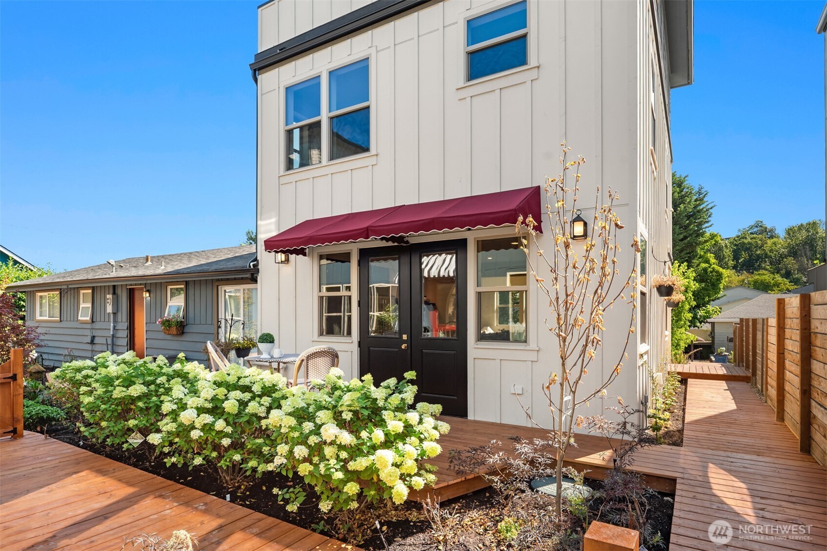 Seattle, Washington, 98106, United States, 4 Bedrooms Bedrooms, ,3 BathroomsBathrooms,Residential,For Sale,1902833