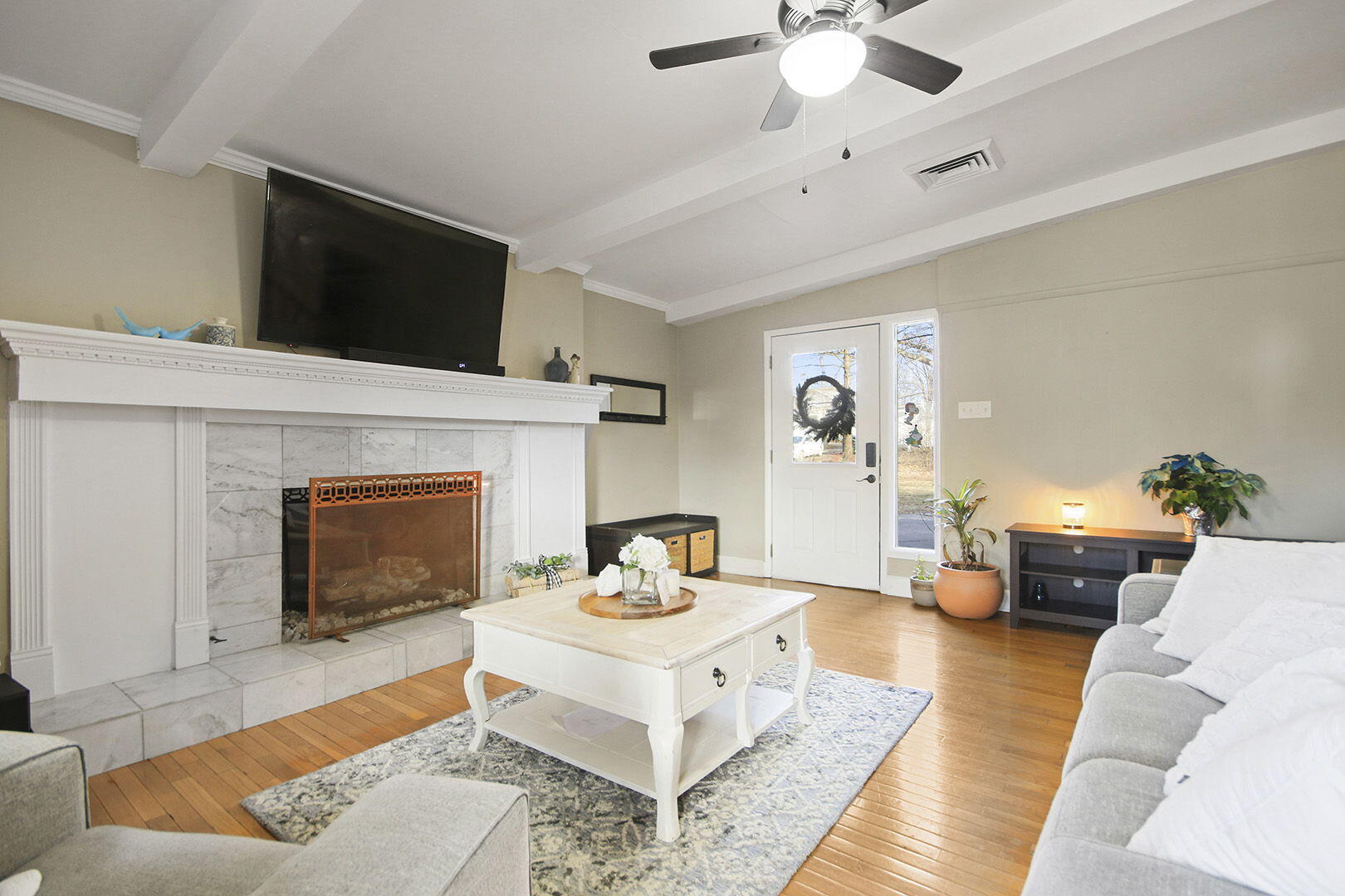 MOBERLY, Missouri, 65270, United States, 5 Bedrooms Bedrooms, ,5 BathroomsBathrooms,Residential,For Sale,2009284