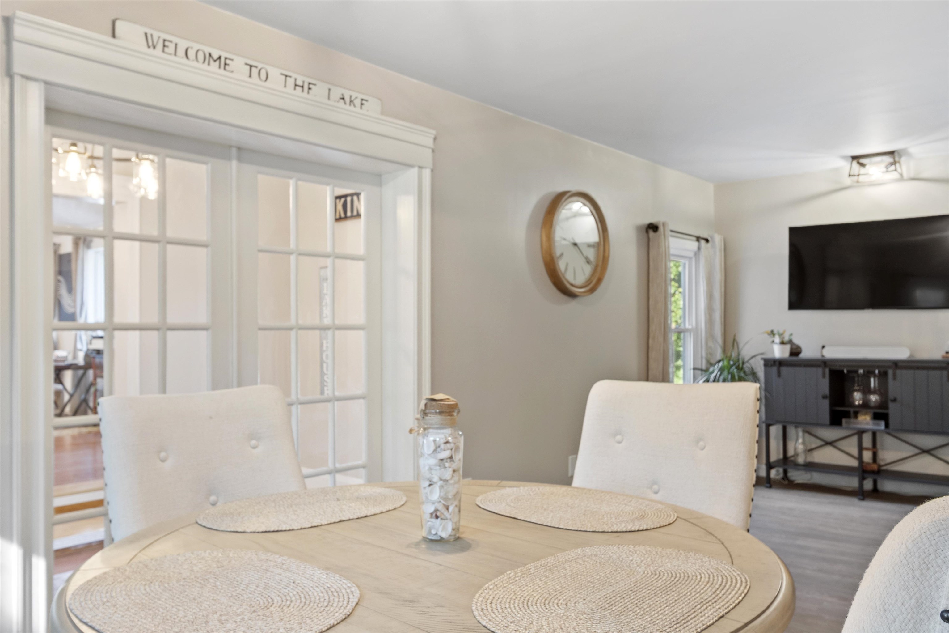 Kingston, New Hampshire, 03848, United States, 4 Bedrooms Bedrooms, ,2 BathroomsBathrooms,Residential,For Sale,1917052