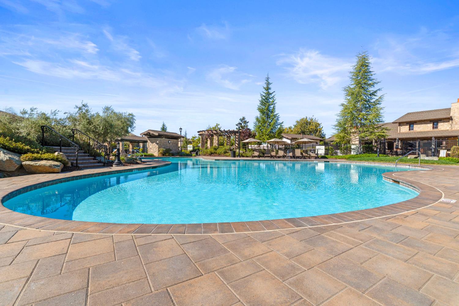 El Dorado Hills, California, 95762, United States, 4 Bedrooms Bedrooms, ,3 BathroomsBathrooms,Residential,For Sale,1925996