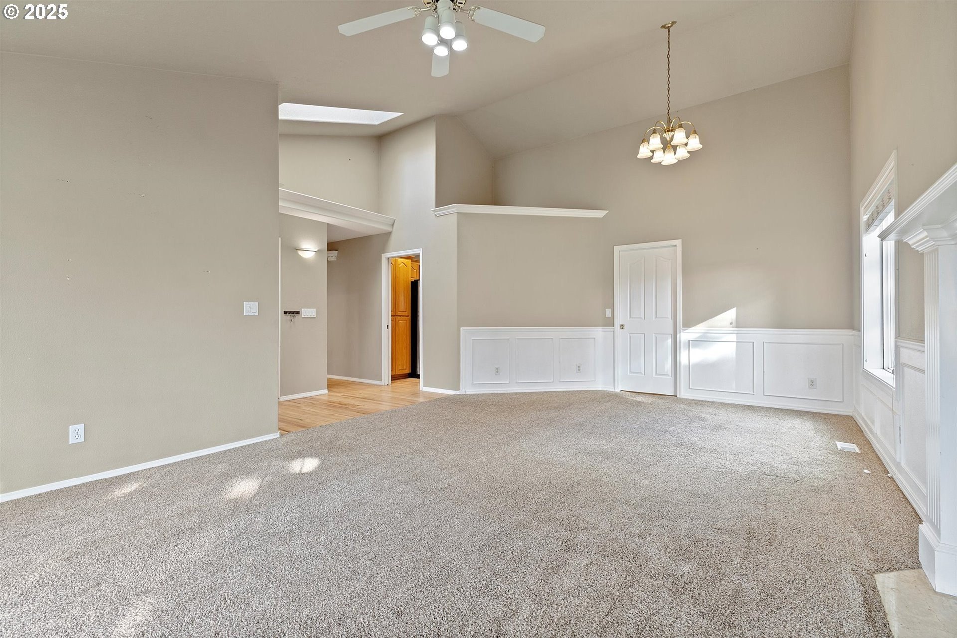 Newberg, Oregon, 97132, United States, 3 Bedrooms Bedrooms, ,2 BathroomsBathrooms,Residential,For Sale,1972944