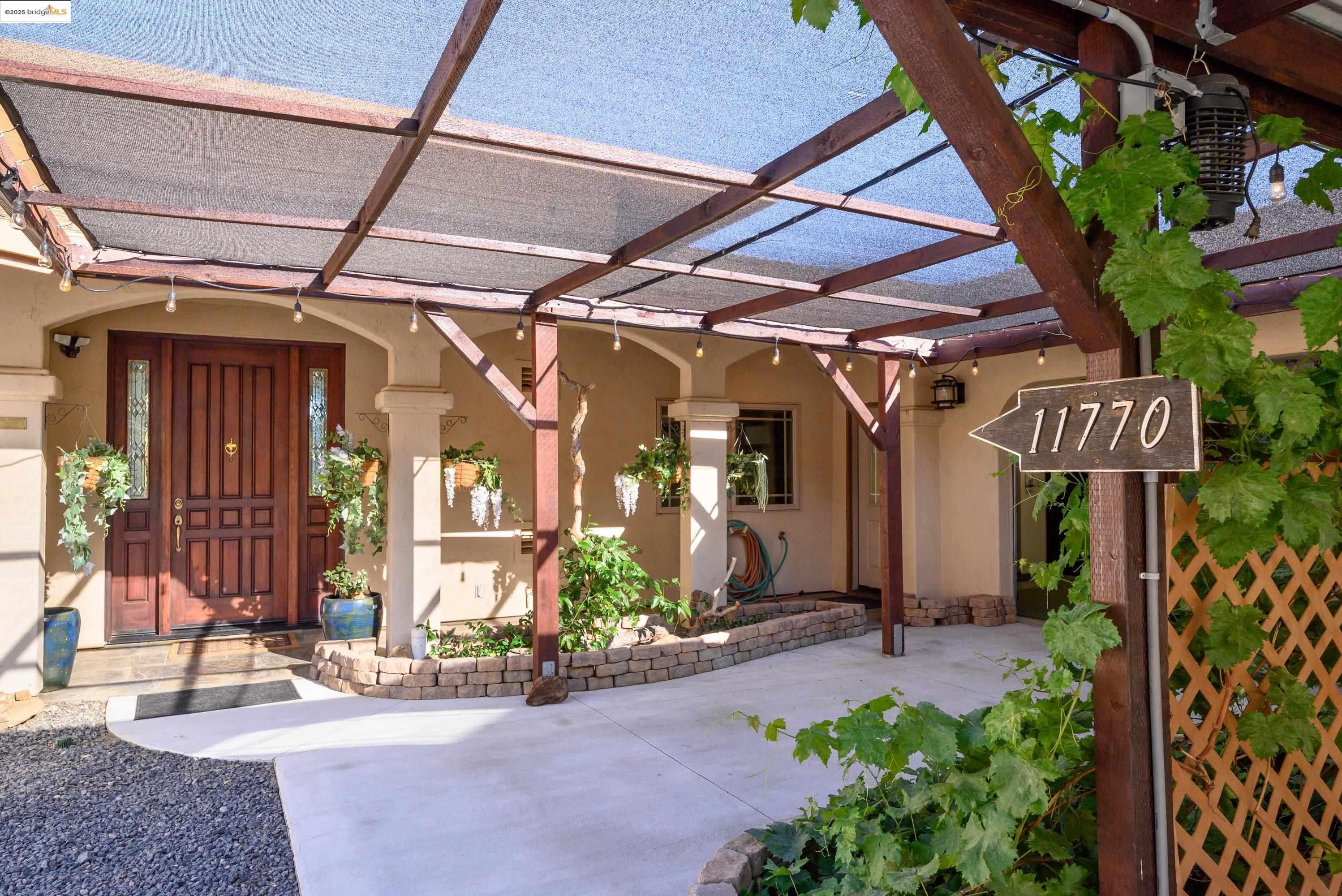 Jamestown, California, 95327, United States, 3 Bedrooms Bedrooms, ,2 BathroomsBathrooms,Residential,For Sale,1826217