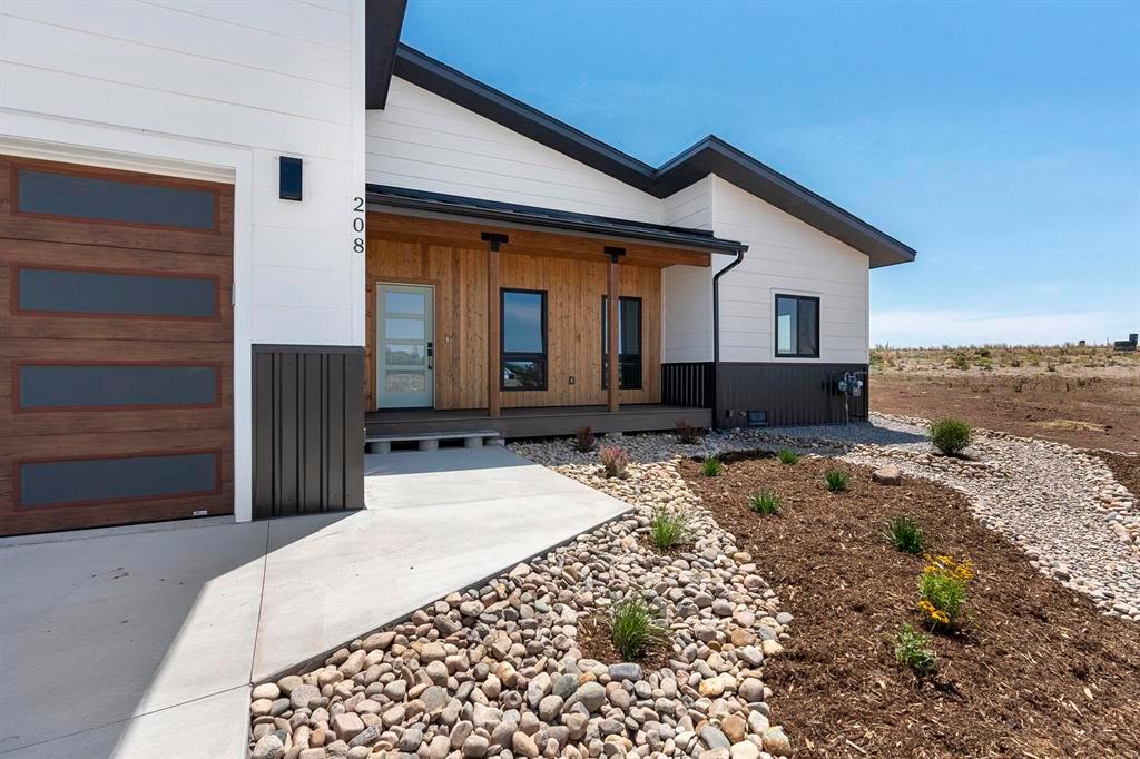 Durango, Colorado, 81303, United States, 3 Bedrooms Bedrooms, ,2 BathroomsBathrooms,Residential,For Sale,1895691