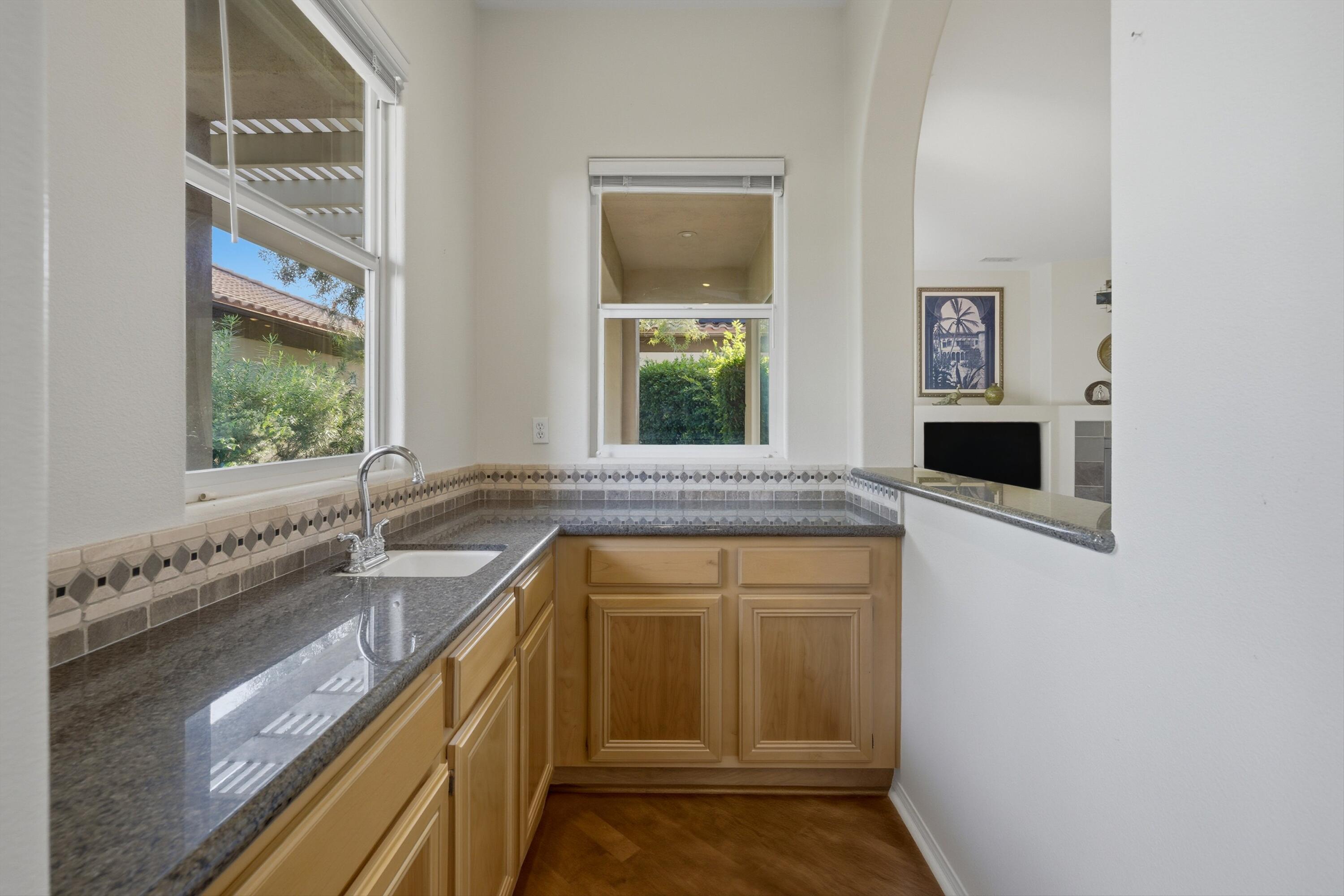 Rancho Mirage, California, 92270, United States, 2 Bedrooms Bedrooms, ,2 BathroomsBathrooms,Residential,For Sale,1989159