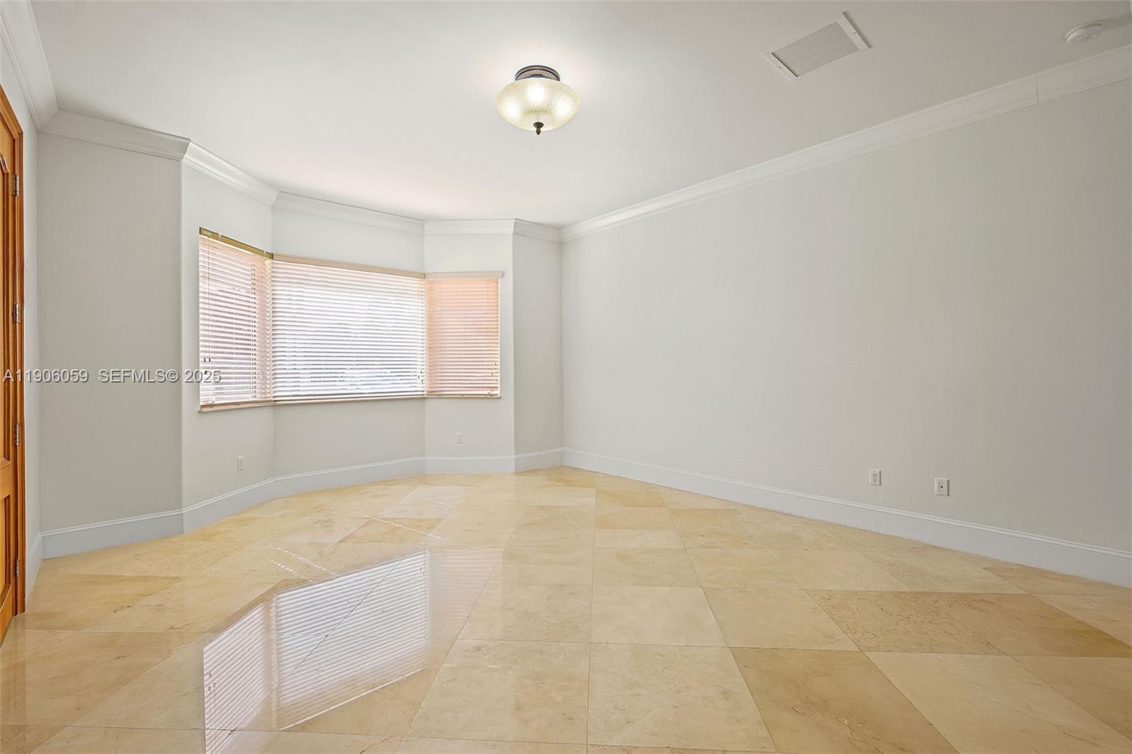 Miami, Florida, 33183, United States, 5 Bedrooms Bedrooms, ,5 BathroomsBathrooms,Residential,For Sale,1998373