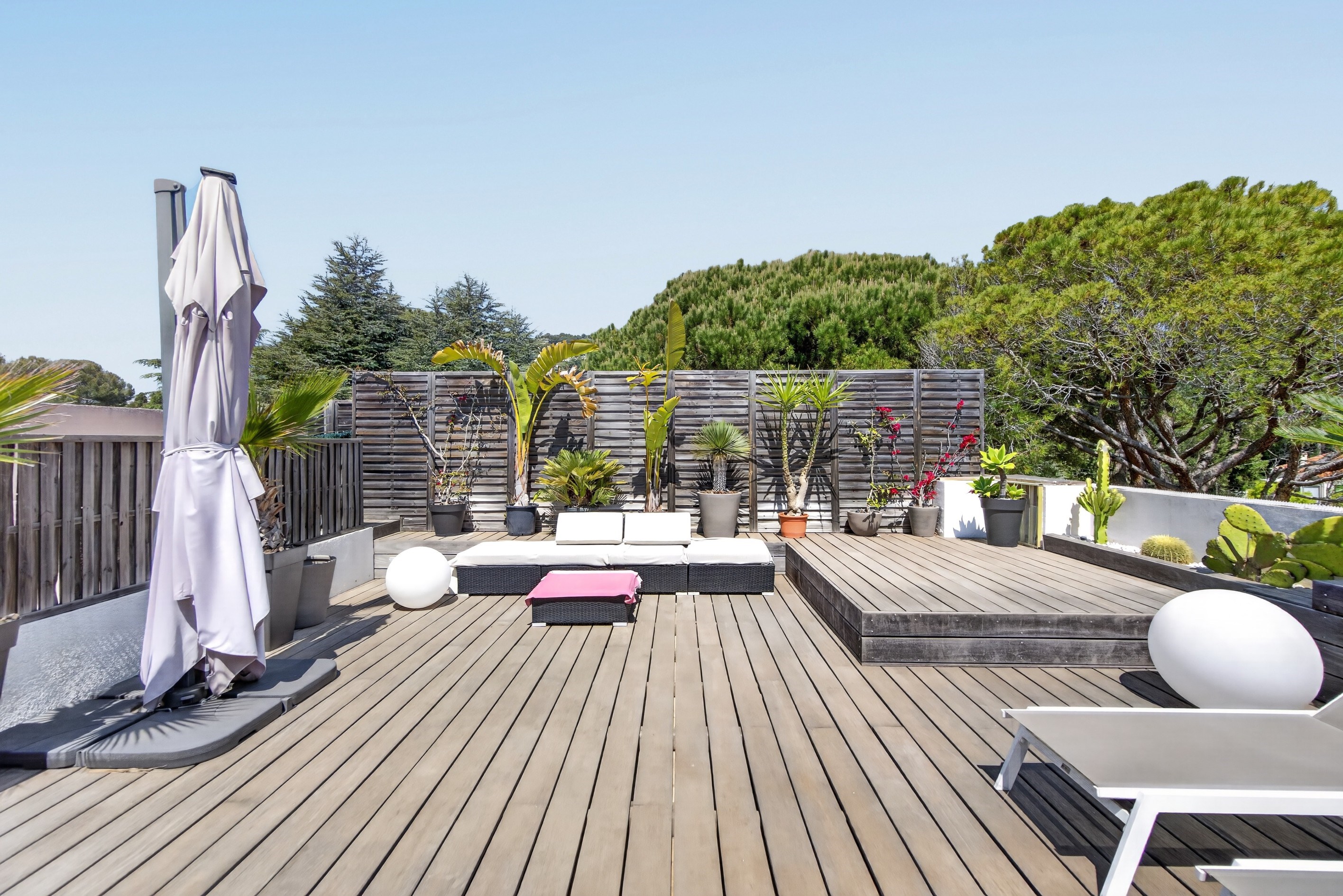  La Californie - Co-exclusive Apartment with rooftop terrace and open nature vie… - 物件實景
