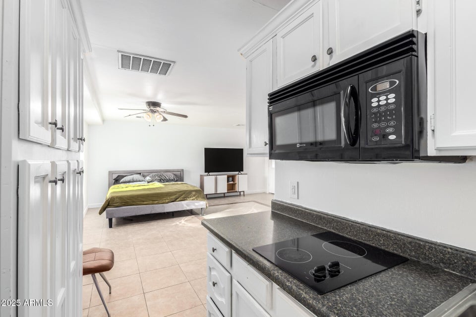 Mesa, Arizona, 85203, United States, 4 Bedrooms Bedrooms, ,3 BathroomsBathrooms,Residential,For Sale,2001471