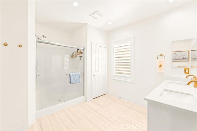 Menifee, California, 92585, United States, 4 Bedrooms Bedrooms, ,2 BathroomsBathrooms,Residential,For Sale,1932799