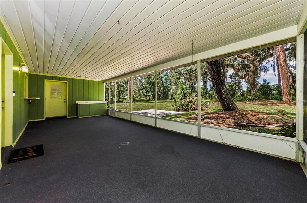 Plant City, Florida, 33566, United States, 3 Bedrooms Bedrooms, ,2 BathroomsBathrooms,Residential,For Sale,1932483
