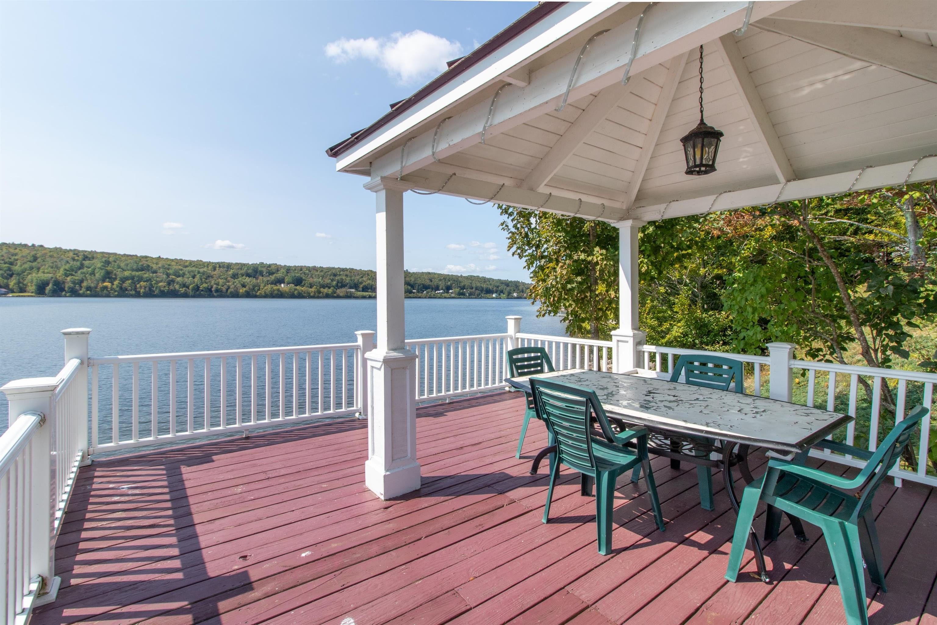 Barton, Vermont, 05822, United States, 2 Bedrooms Bedrooms, ,Residential,For Sale,1766049
