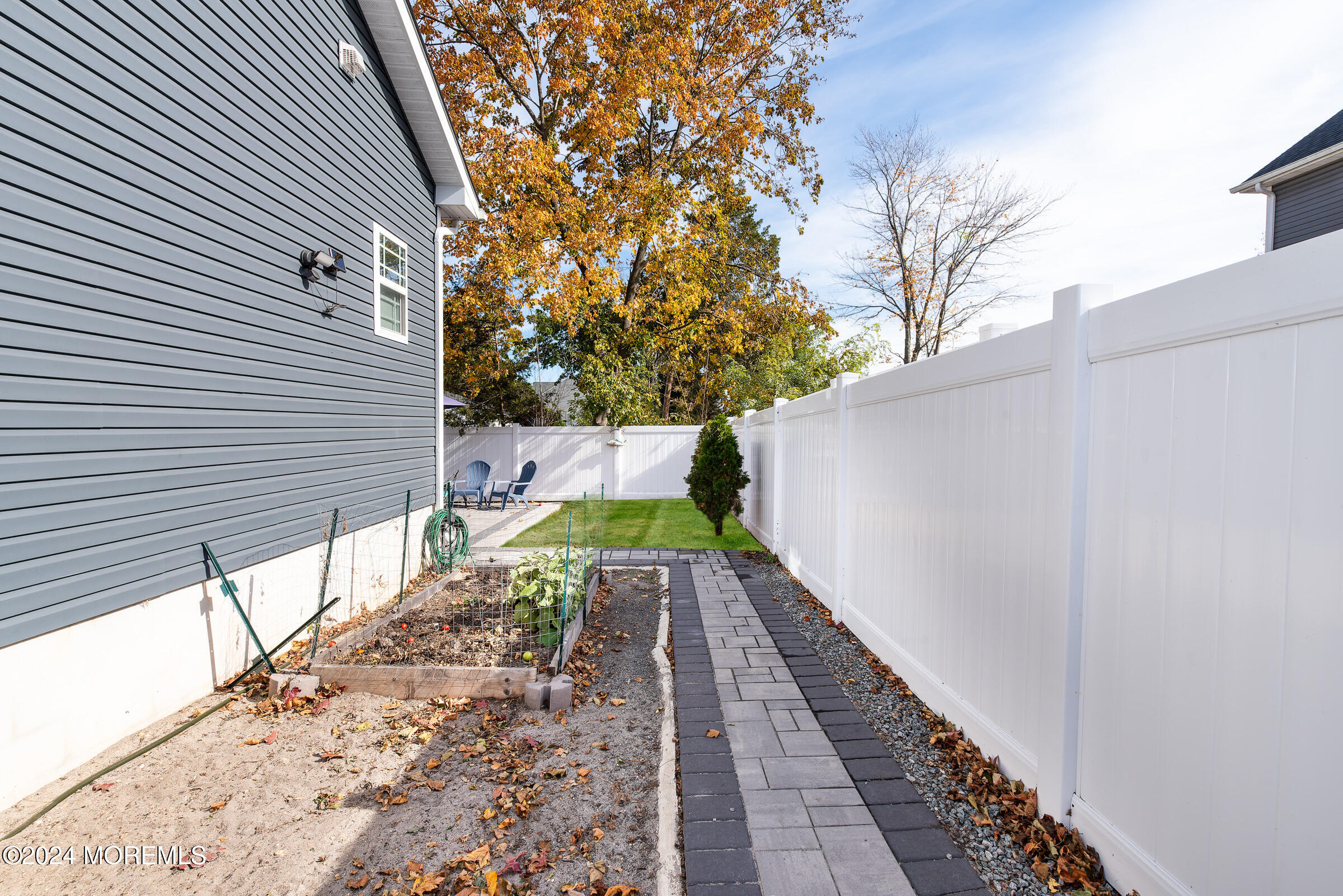 Toms River, New Jersey, 08757, United States, 3 Bedrooms Bedrooms, ,3 BathroomsBathrooms,Residential,For Sale,1974663