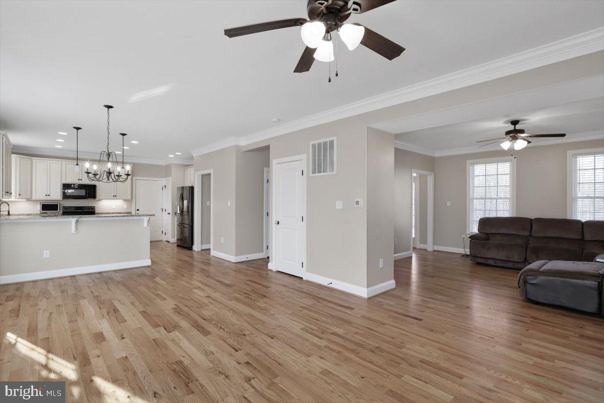 Clear Brook, Virginia, 22624, United States, 4 Bedrooms Bedrooms, ,4 BathroomsBathrooms,Residential,For Sale,1921758