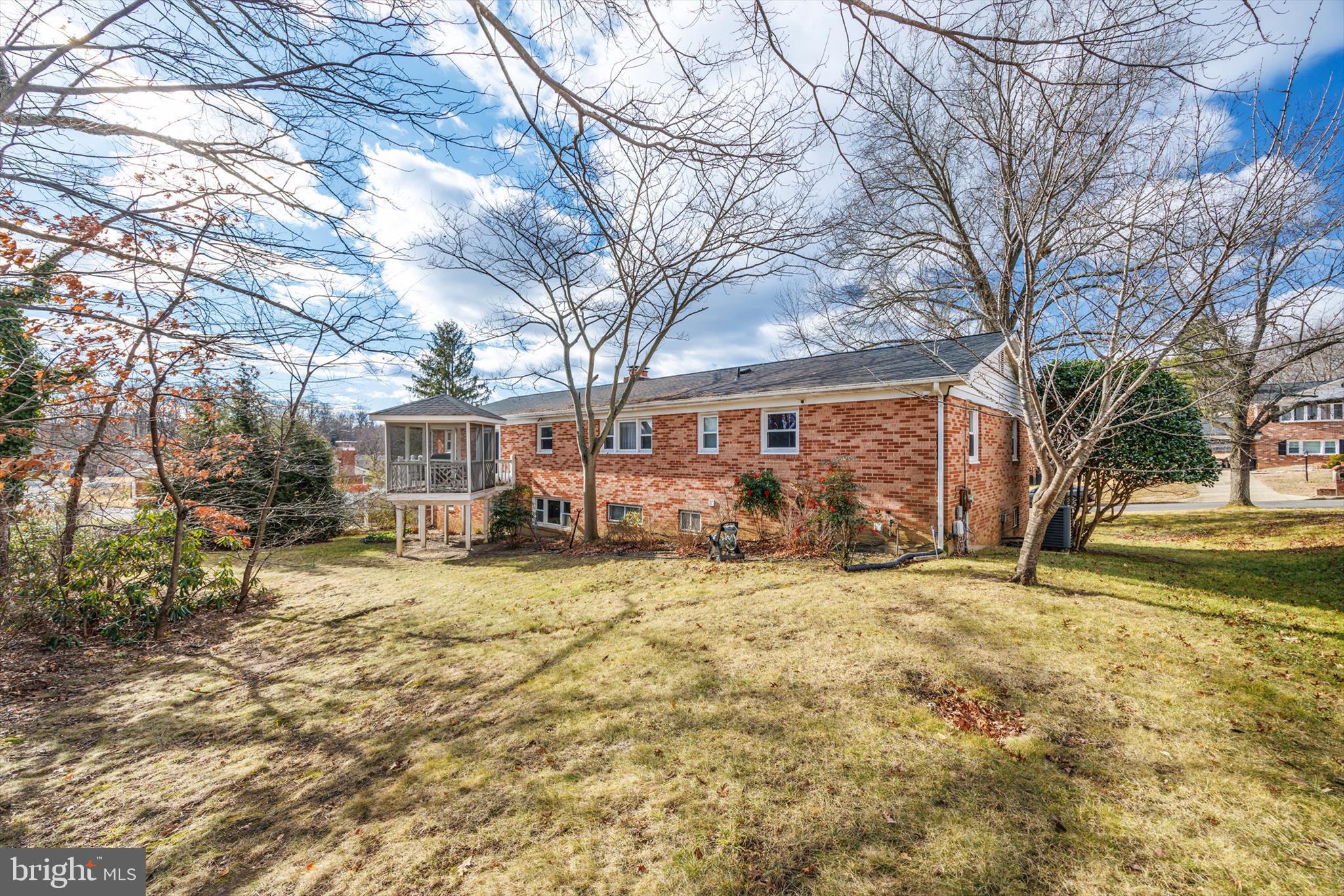 Clinton, Maryland, 20735, United States, 4 Bedrooms Bedrooms, ,3 BathroomsBathrooms,Residential,For Sale,2005934